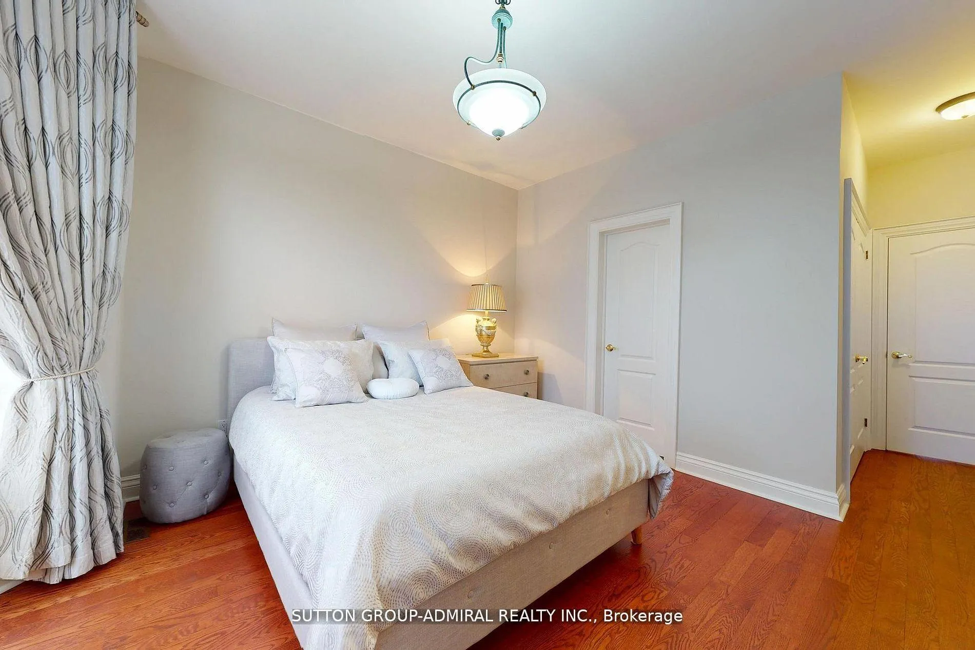 Photo 25 of 220 King High Drive, Vaughan, Beverley Glen — HOMEH