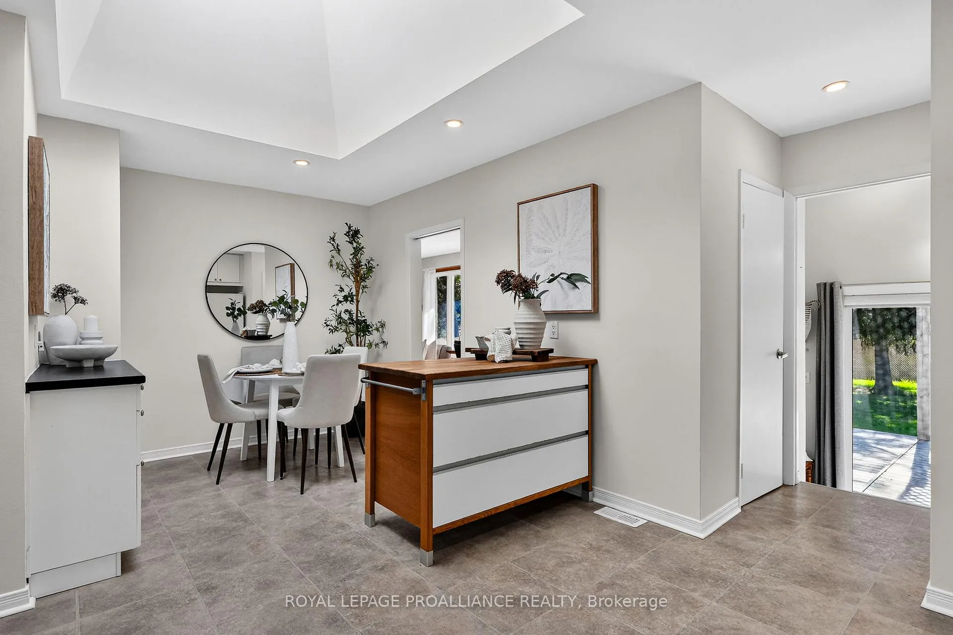 Photo 17 of 1 Meredith Avenue, Cobourg — HOMEH