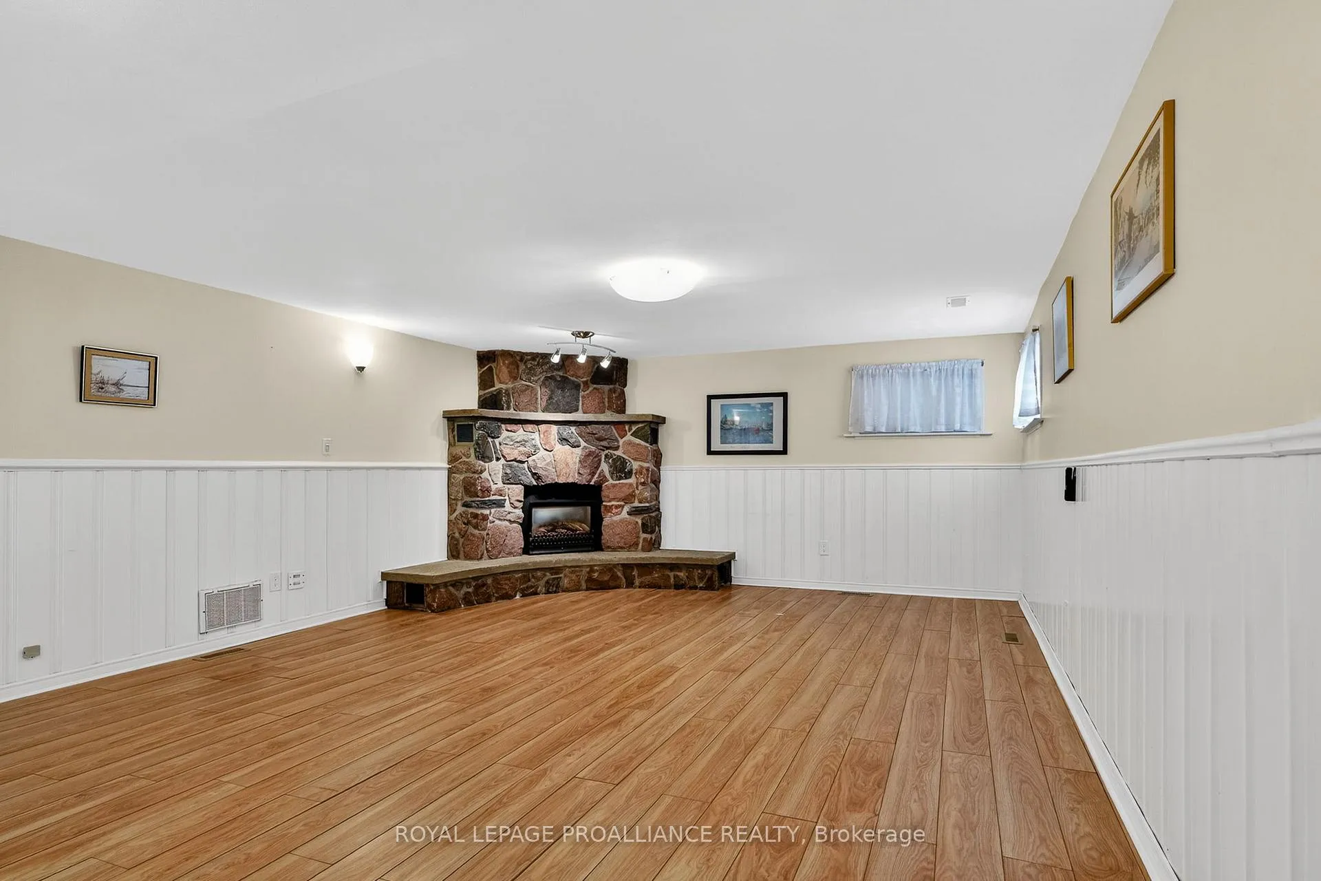 Photo 31 of 1 Meredith Avenue, Cobourg — HOMEH
