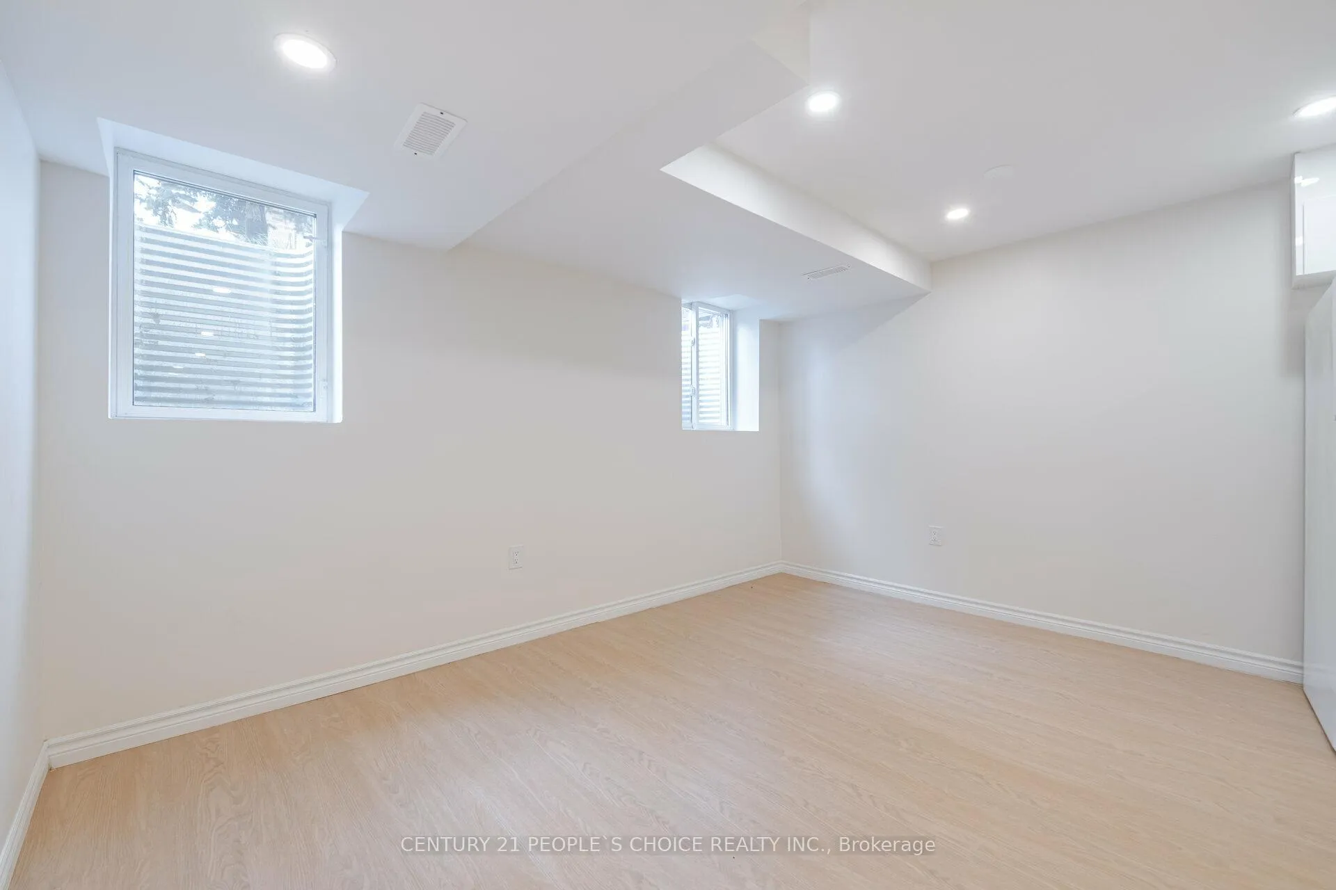 Photo 9 of Unit Bsmt, 5654 Dolmite Heights, Mississauga, Churchill Meadows — HOMEH