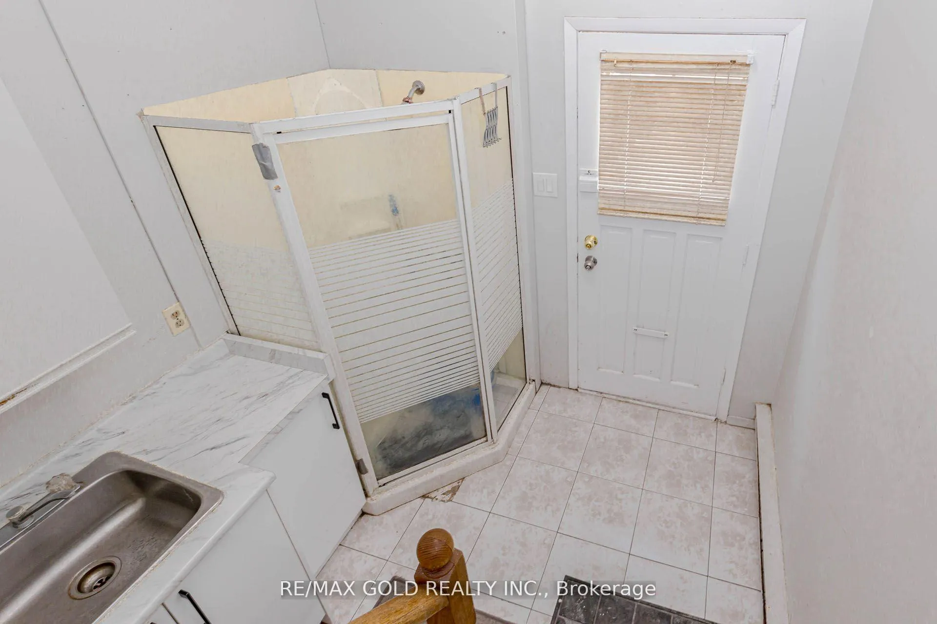 Photo 34 of 61 Kingknoll Drive, Brampton, Fletcher's Creek South — HOMEH