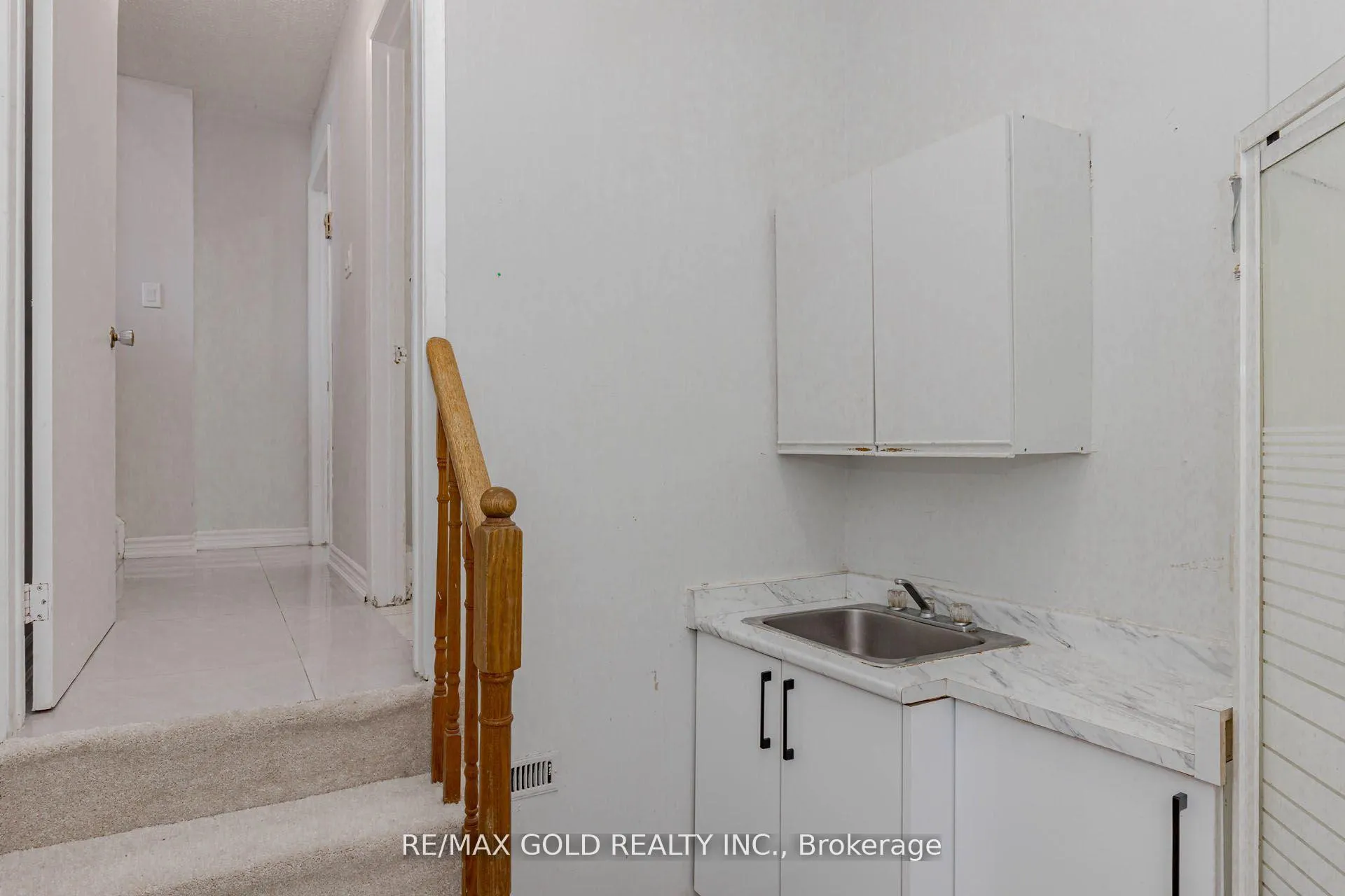 Photo 35 of 61 Kingknoll Drive, Brampton, Fletcher's Creek South — HOMEH