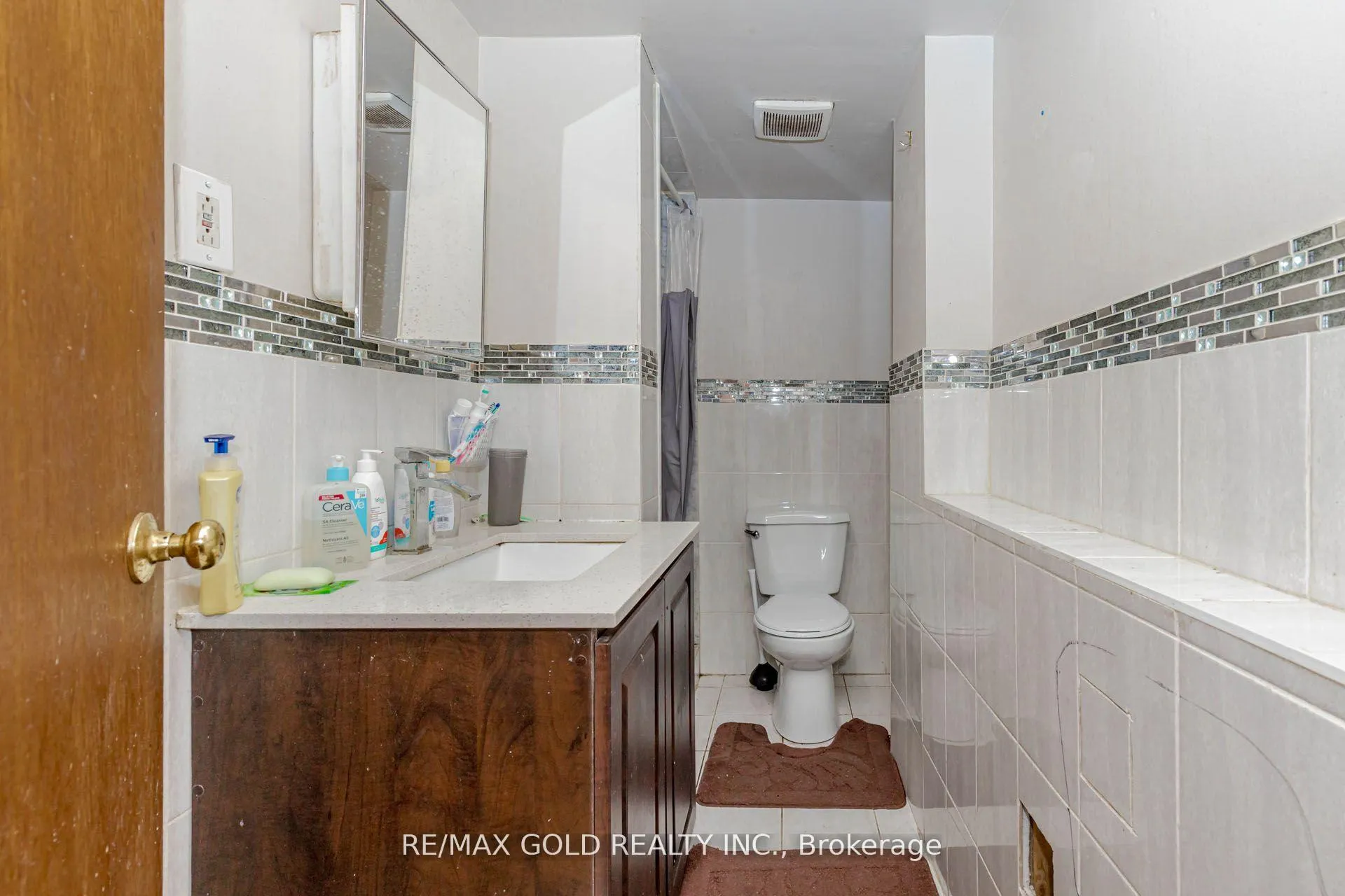 Photo 48 of 61 Kingknoll Drive, Brampton, Fletcher's Creek South — HOMEH