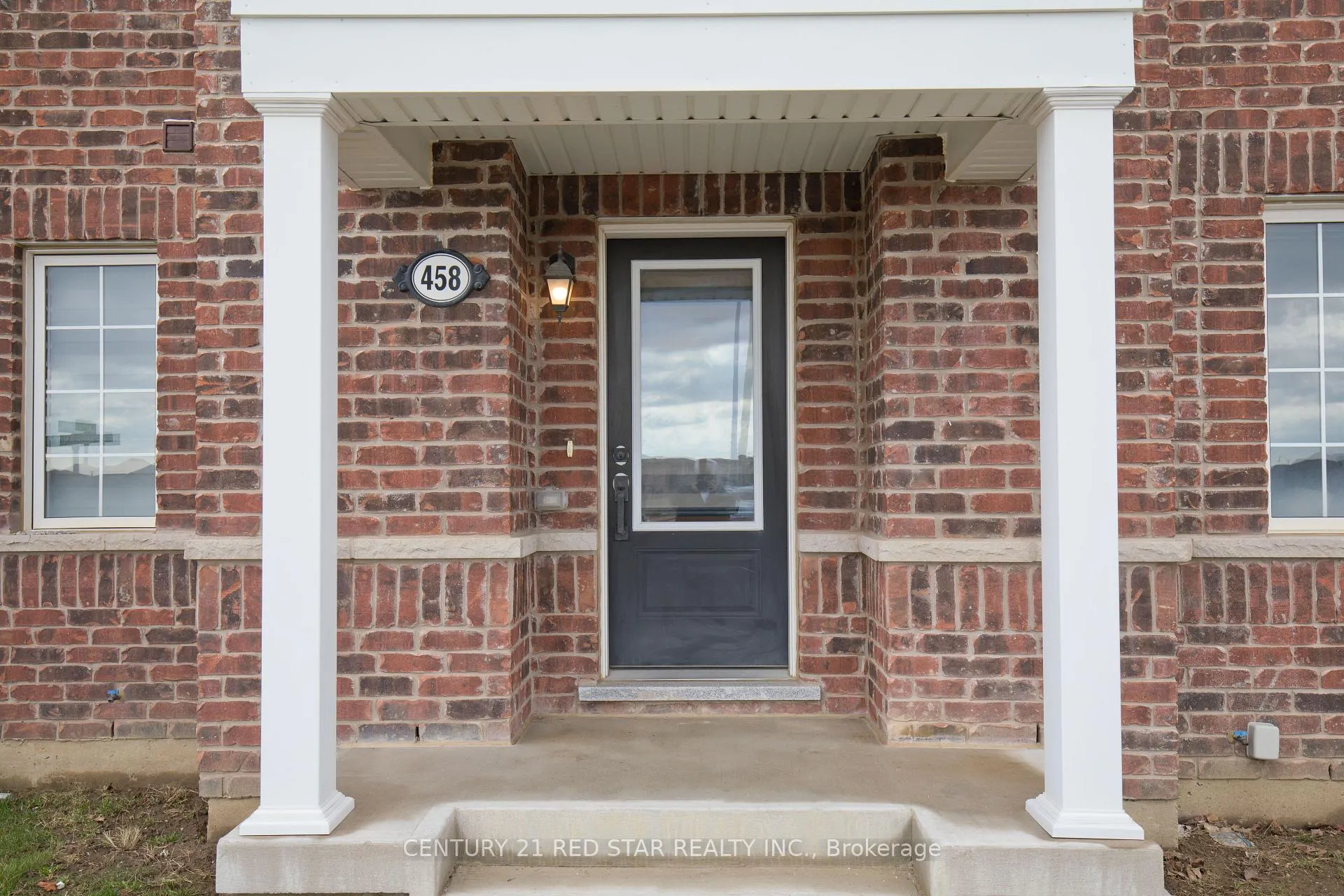 Photo 4 of 458 Remembrance Road, Brampton, Northwest Brampton — HOMEH