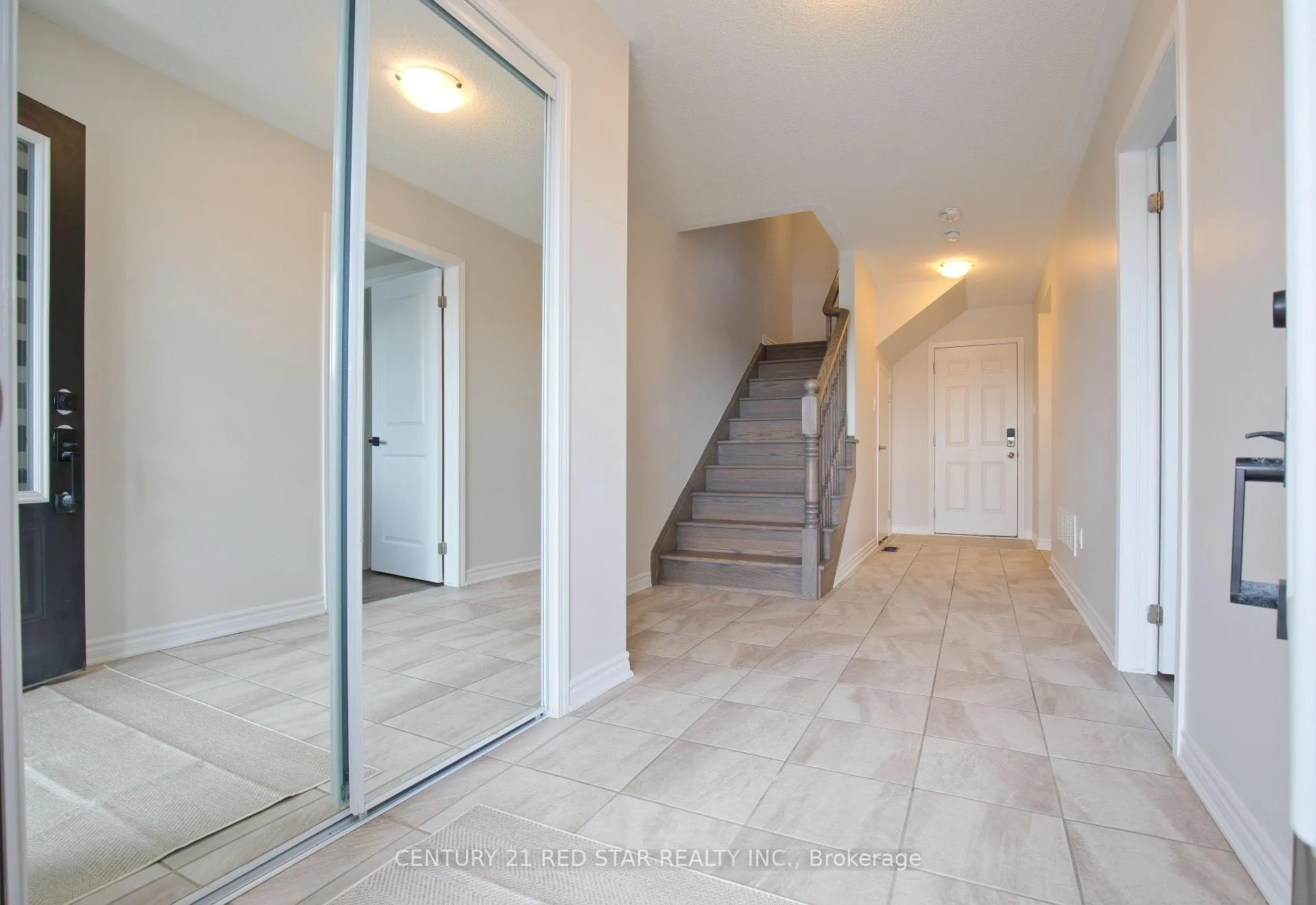 Photo 7 of 458 Remembrance Road, Brampton, Northwest Brampton — HOMEH