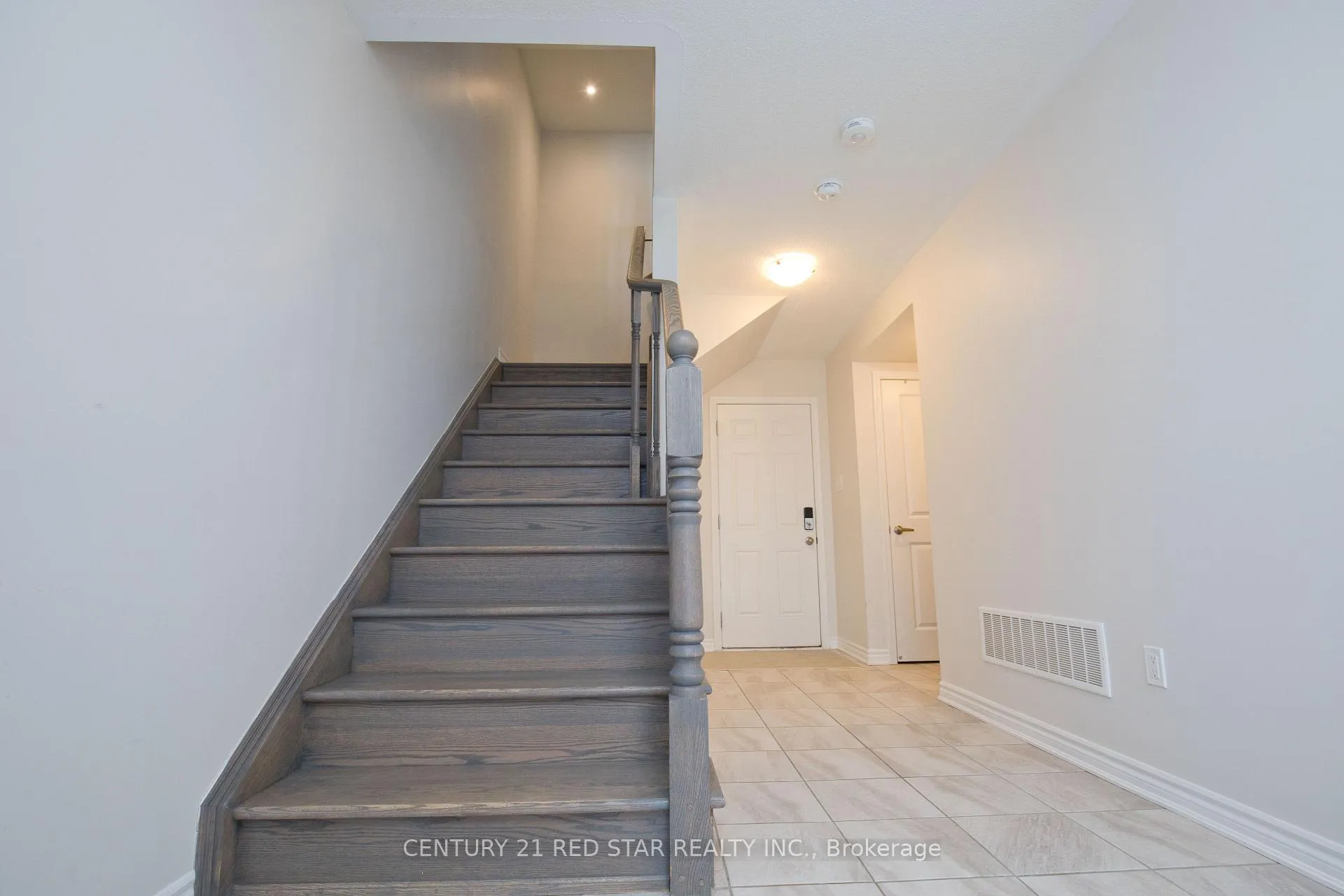 Photo 15 of 458 Remembrance Road, Brampton, Northwest Brampton — HOMEH