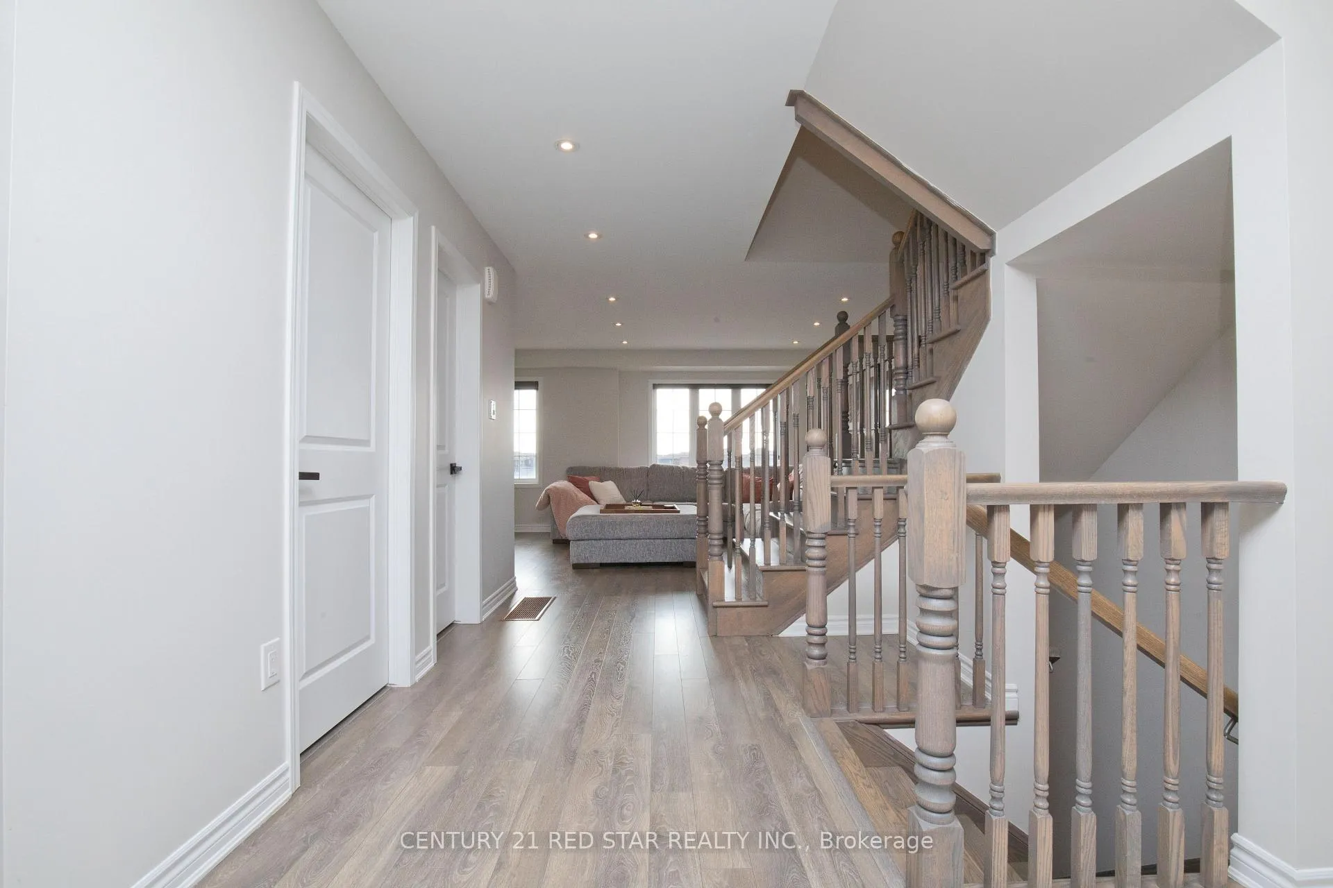 Photo 17 of 458 Remembrance Road, Brampton, Northwest Brampton — HOMEH