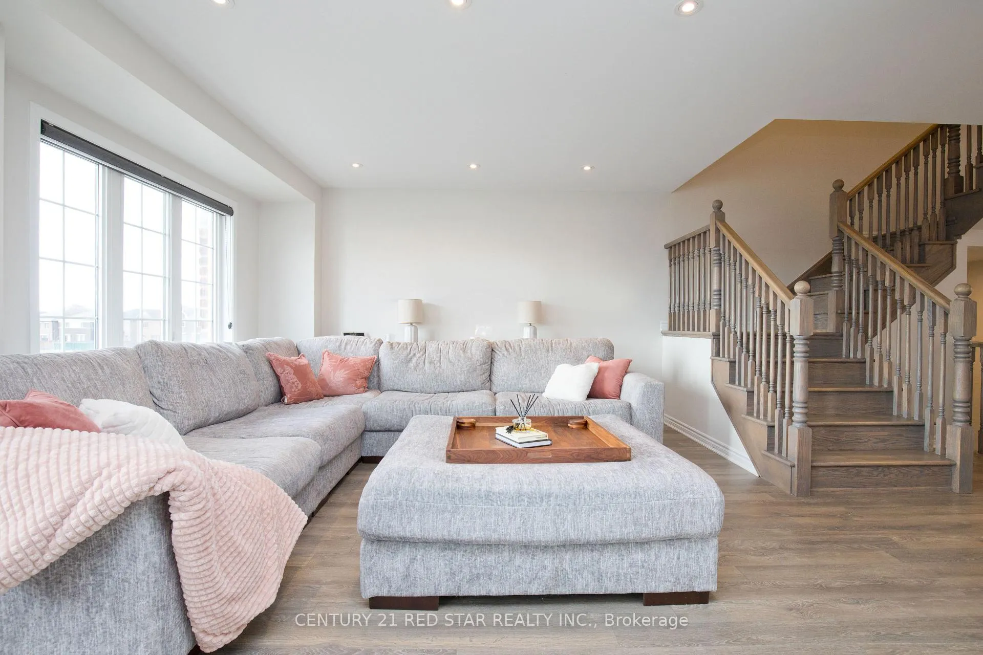 Photo 18 of 458 Remembrance Road, Brampton, Northwest Brampton — HOMEH