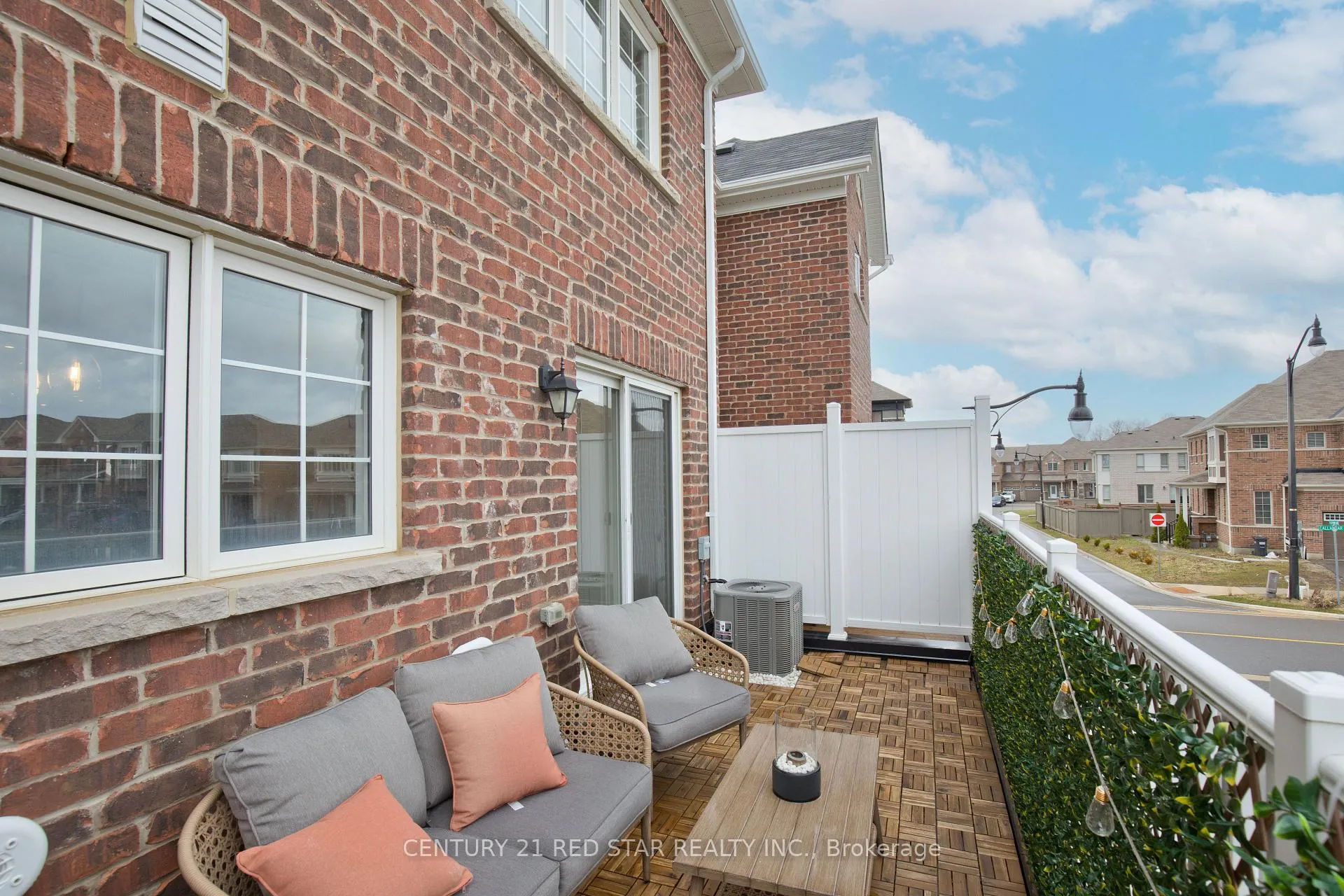 Photo 49 of 458 Remembrance Road, Brampton, Northwest Brampton — HOMEH