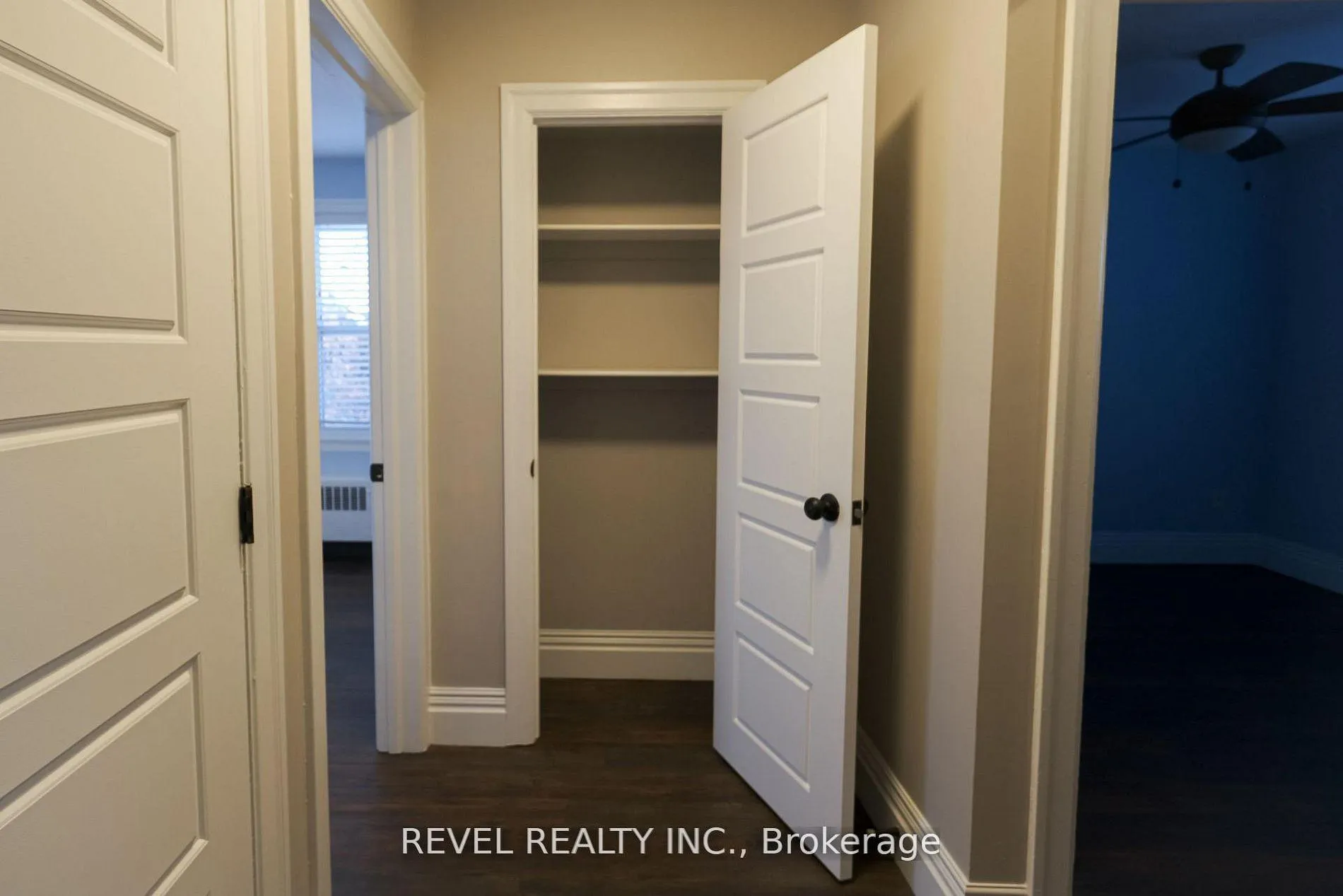 Photo 9 of Unit 4, 348 Simcoe Street N, Peterborough, Town Ward 3 — HOMEH