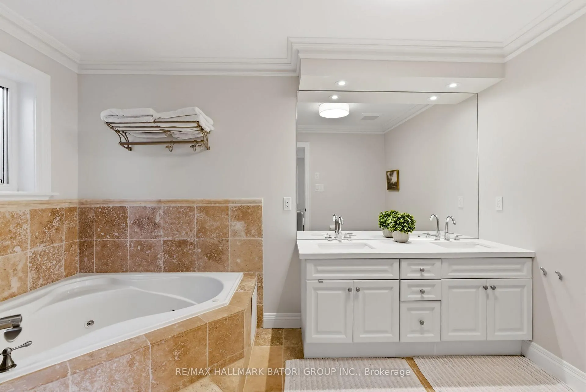 Photo 32 of 137 Latimer Avenue, Toronto, Lawrence Park South — HOMEH