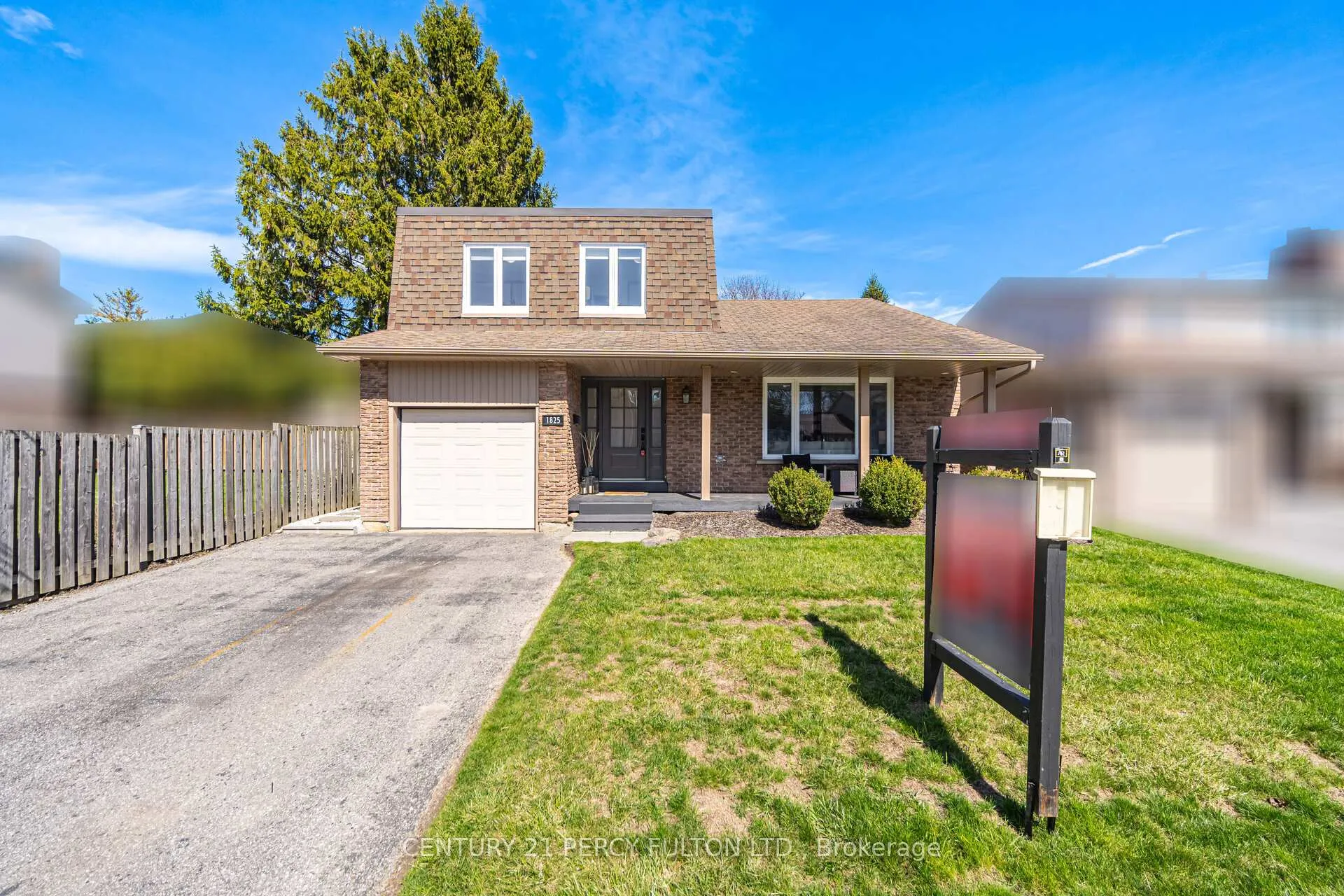 Photo 1 of 1825 Bronte Square, Pickering, Liverpool — HOMEH