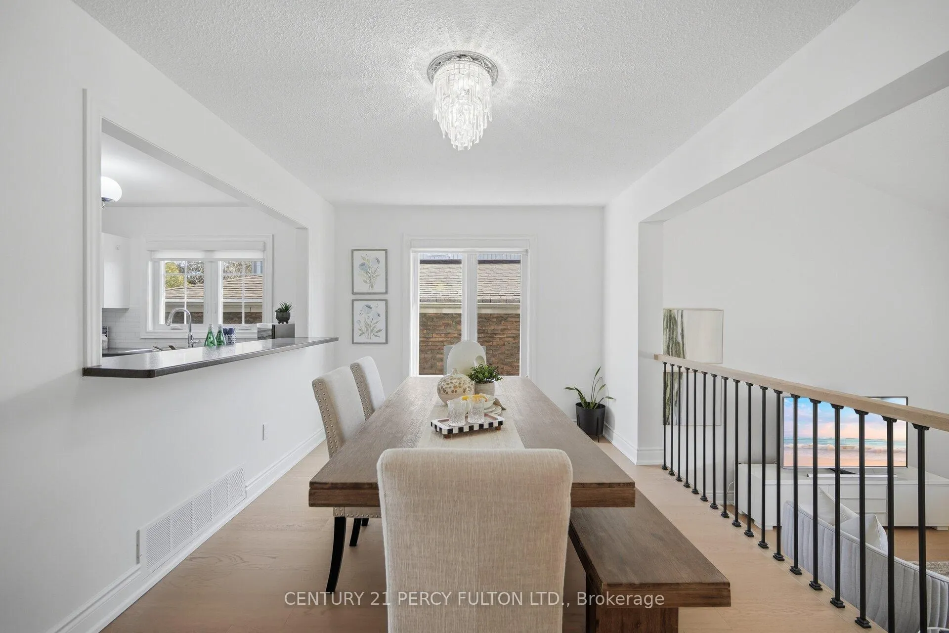 Photo 10 of 1825 Bronte Square, Pickering, Liverpool — HOMEH