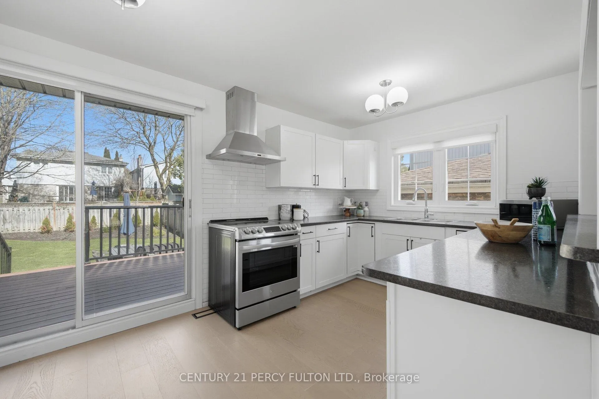 Photo 13 of 1825 Bronte Square, Pickering, Liverpool — HOMEH