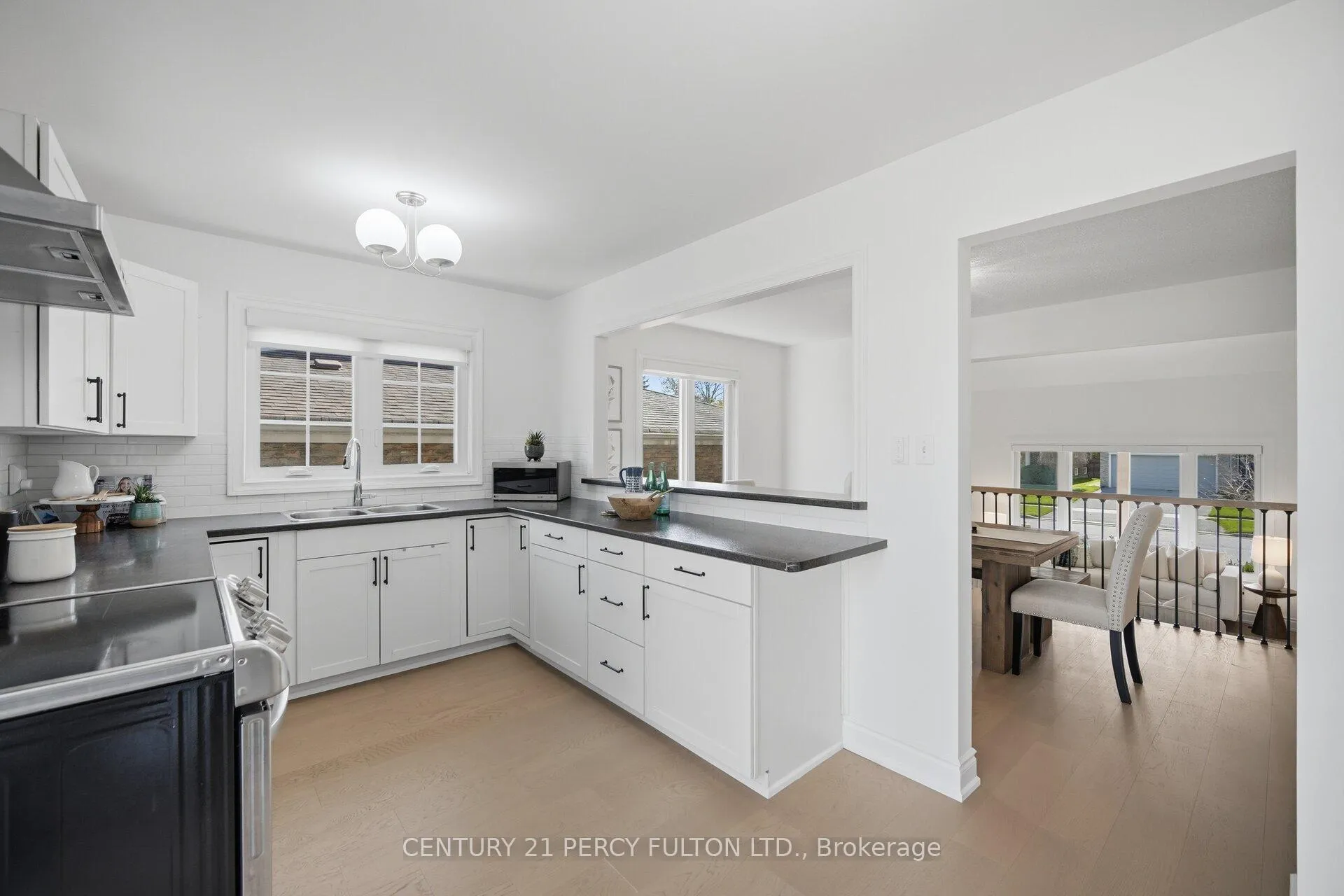 Photo 15 of 1825 Bronte Square, Pickering, Liverpool — HOMEH