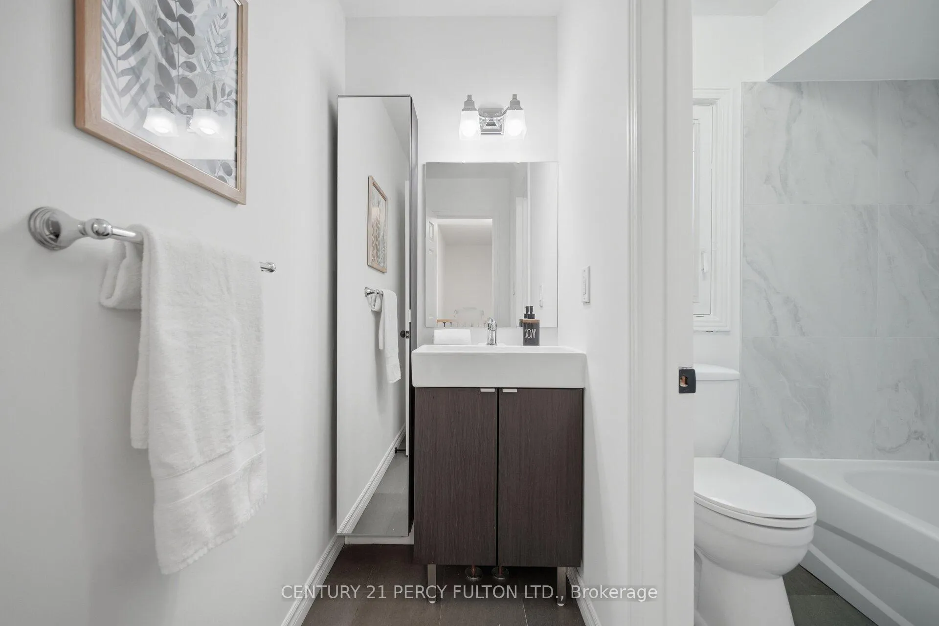 Photo 22 of 1825 Bronte Square, Pickering, Liverpool — HOMEH