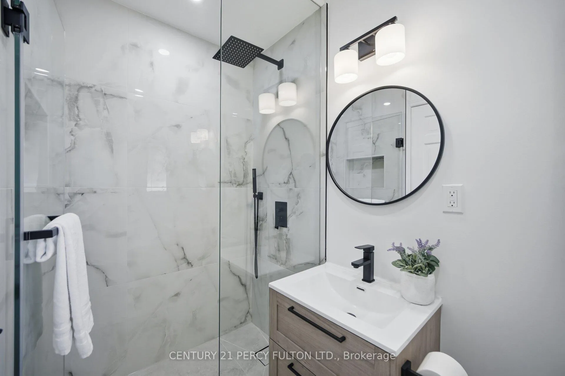 Photo 28 of 1825 Bronte Square, Pickering, Liverpool — HOMEH