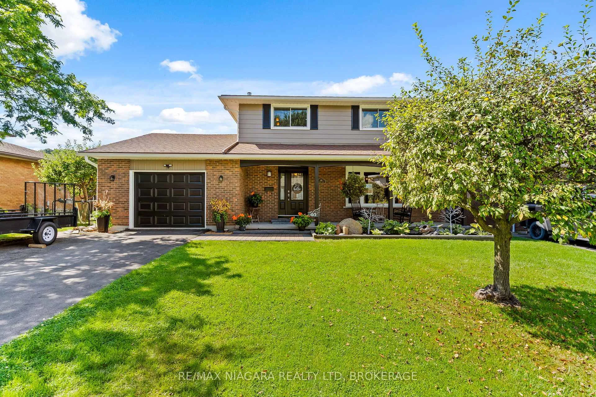 Photo 3 of 40 Gaspare Drive, Port Colborne, Sugarloaf — HOMEH