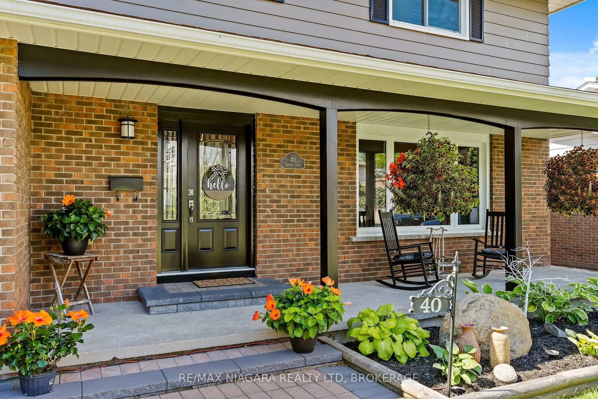 Photo 4 of 40 Gaspare Drive, Port Colborne, Sugarloaf — HOMEH