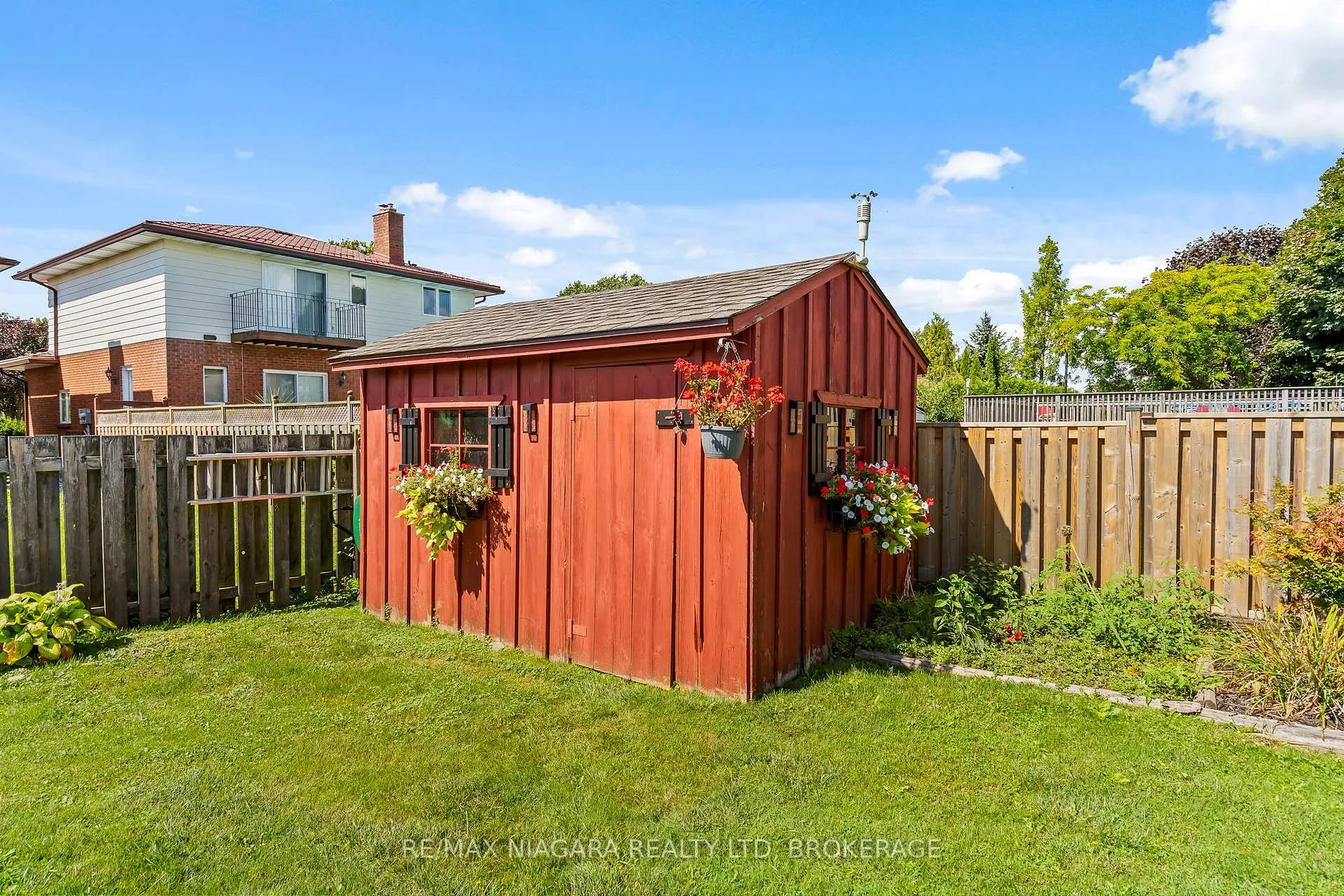 Photo 7 of 40 Gaspare Drive, Port Colborne, Sugarloaf — HOMEH