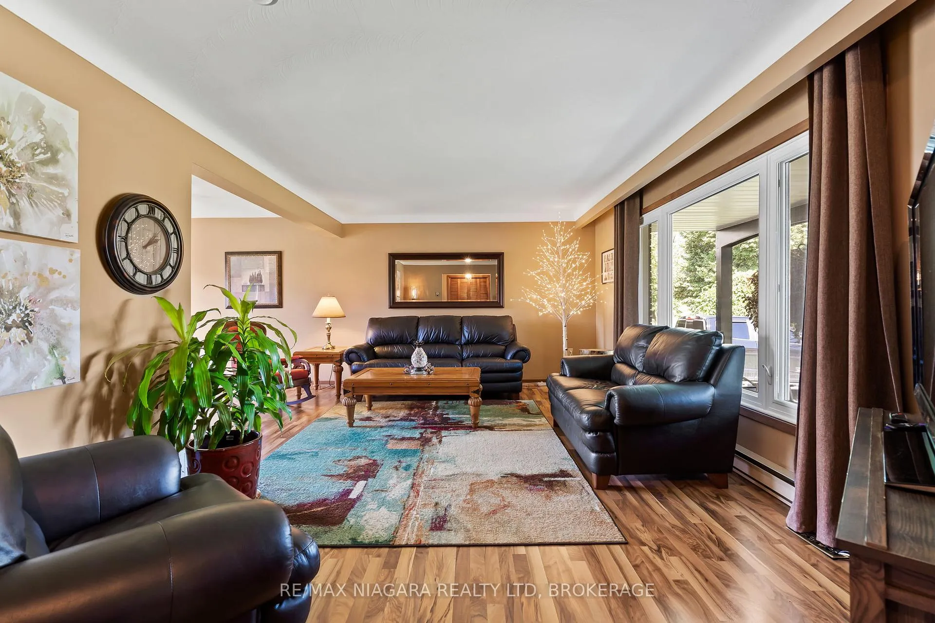Photo 14 of 40 Gaspare Drive, Port Colborne, Sugarloaf — HOMEH