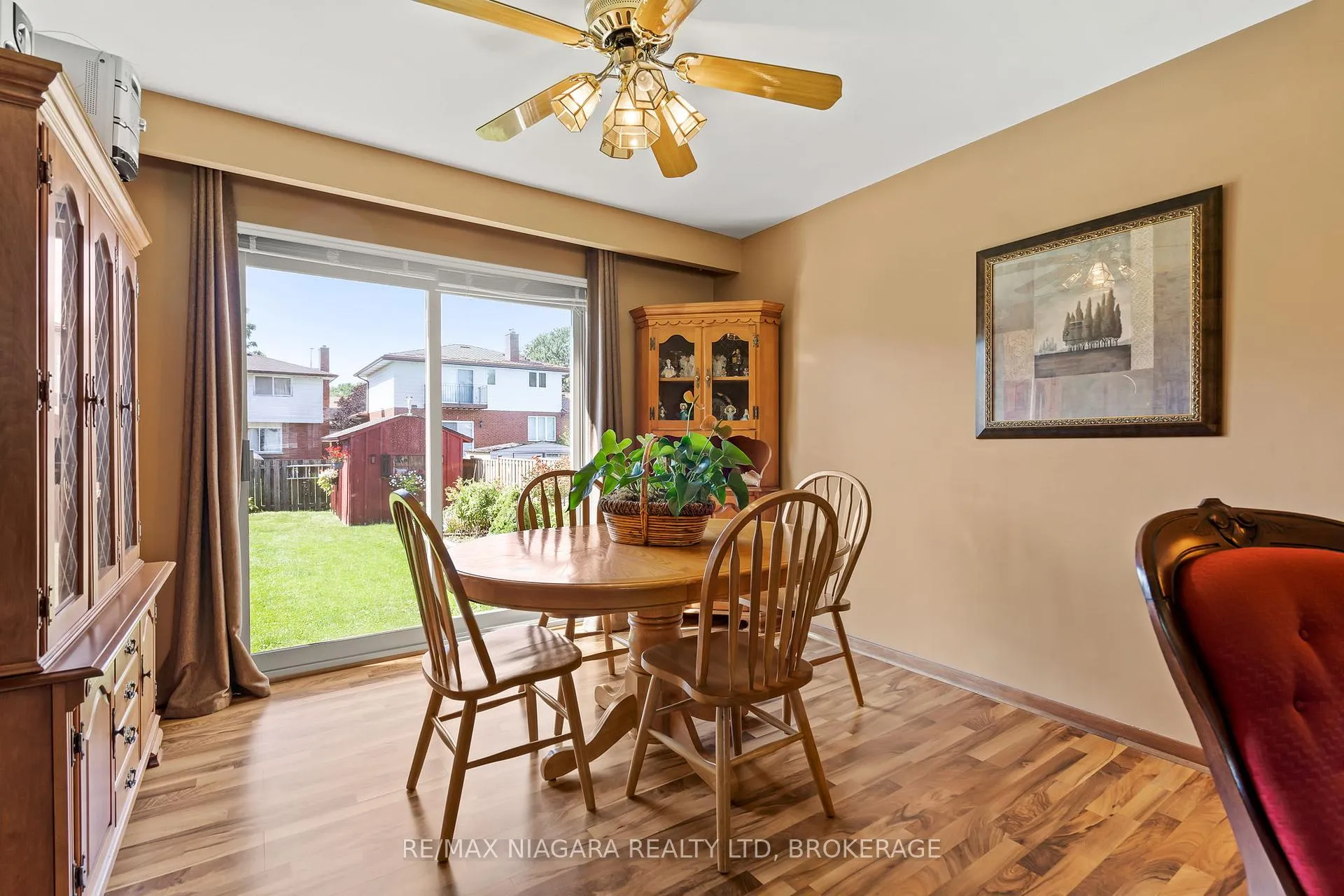 Photo 17 of 40 Gaspare Drive, Port Colborne, Sugarloaf — HOMEH