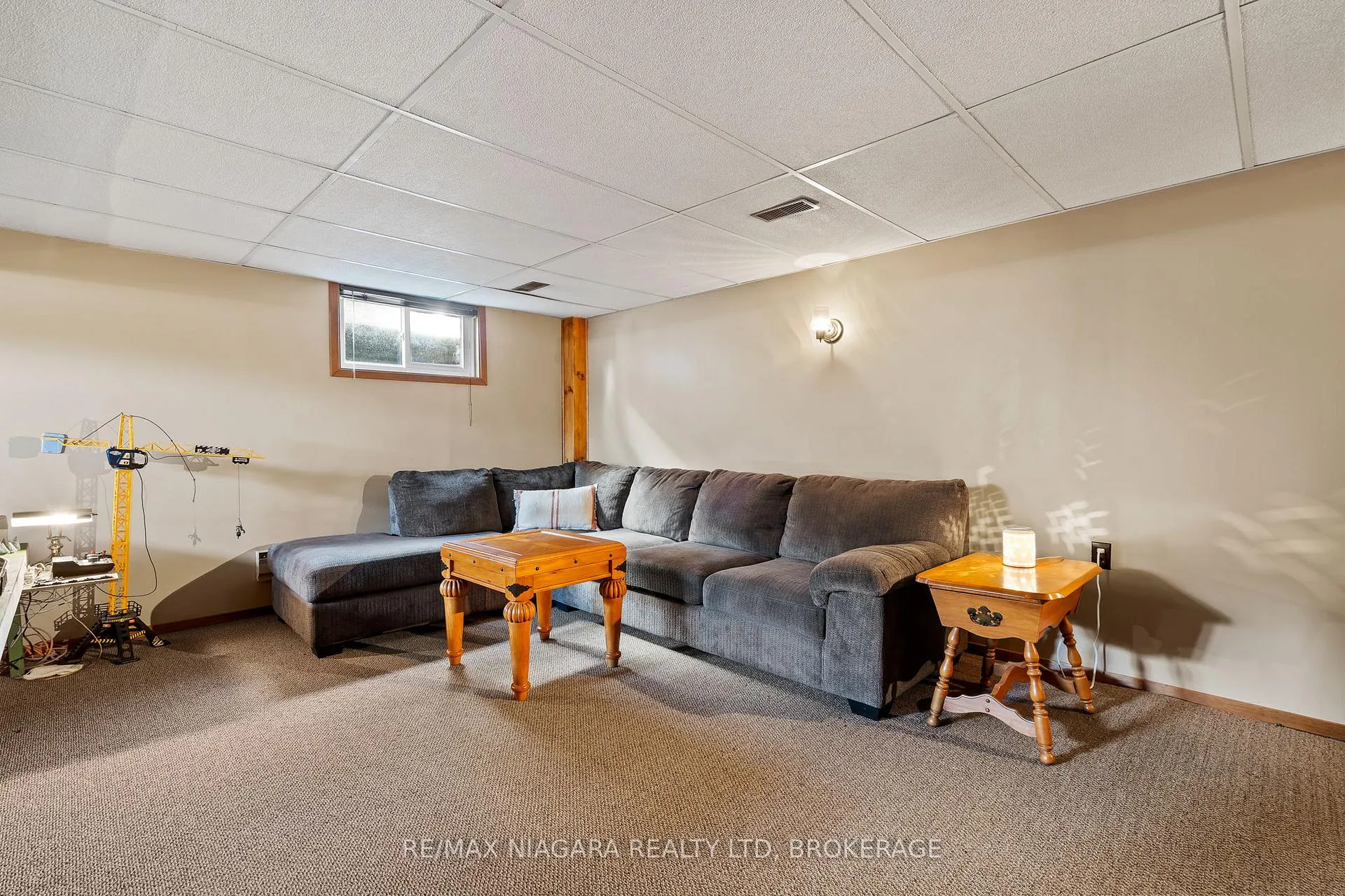 Photo 31 of 40 Gaspare Drive, Port Colborne, Sugarloaf — HOMEH