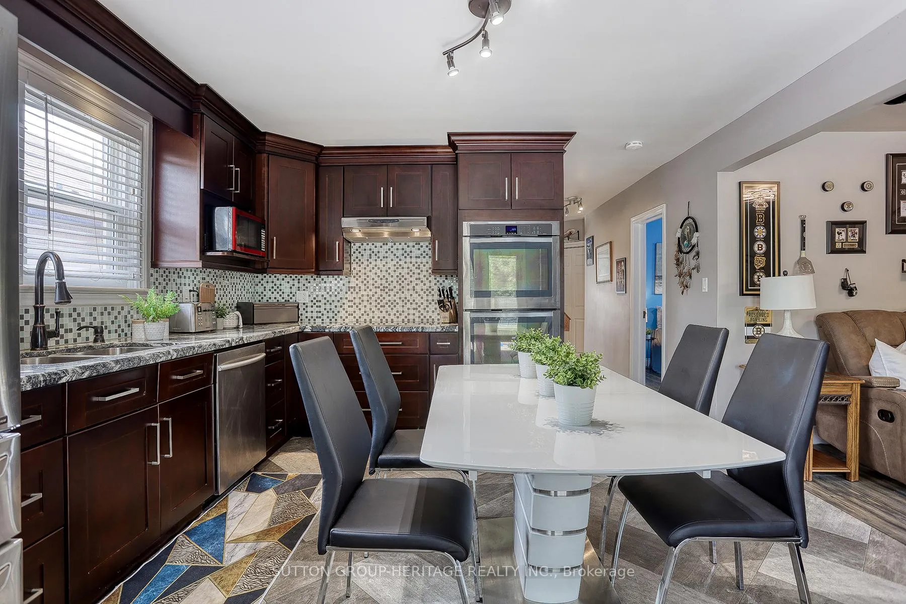 Photo 6 of 342 Olive Avenue, Oshawa, Central — HOMEH