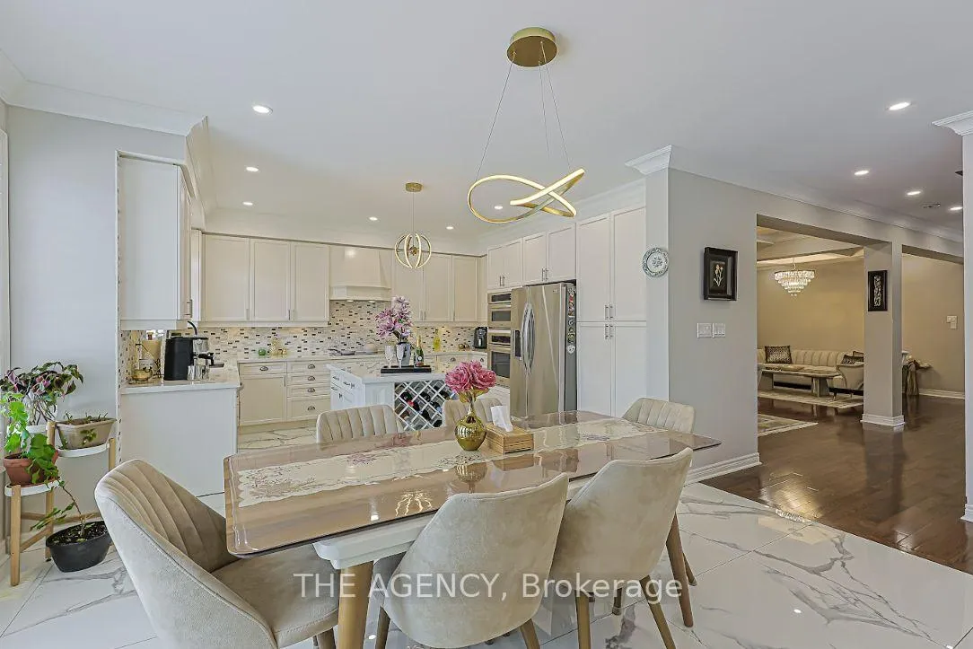 Photo 14 of 48 Tonner Crescent, Aurora, Bayview Northeast — HOMEH
