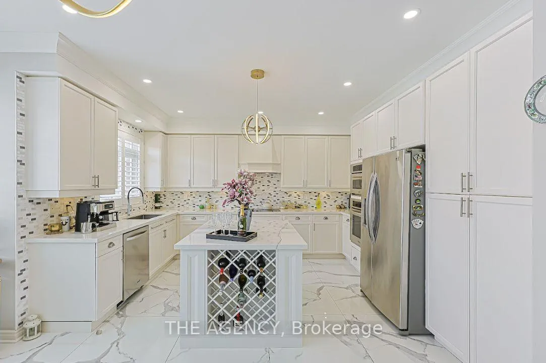 Photo 15 of 48 Tonner Crescent, Aurora, Bayview Northeast — HOMEH