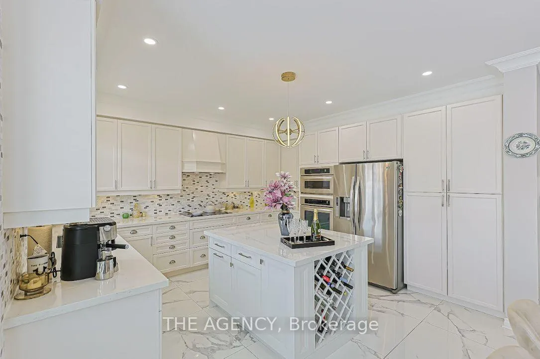 Photo 16 of 48 Tonner Crescent, Aurora, Bayview Northeast — HOMEH