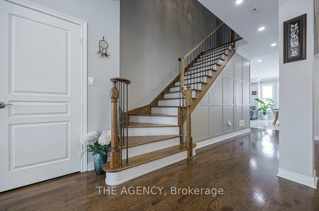 Photo 22 of 48 Tonner Crescent, Aurora, Bayview Northeast — HOMEH