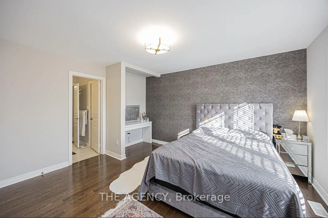 Photo 30 of 48 Tonner Crescent, Aurora, Bayview Northeast — HOMEH