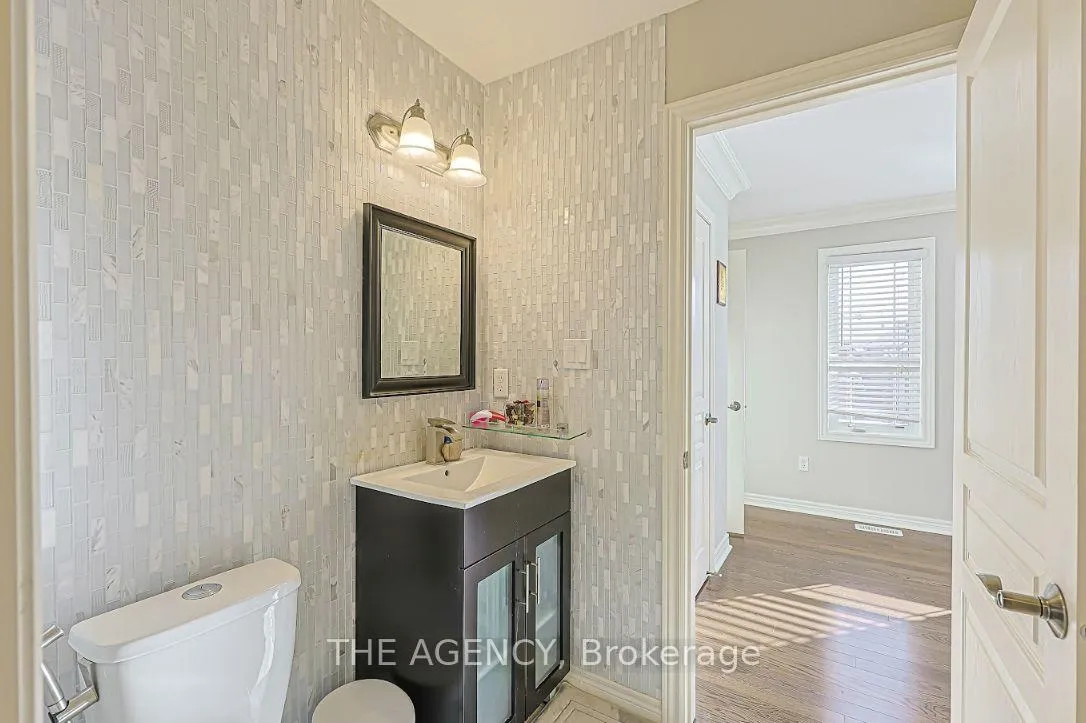 Photo 36 of 48 Tonner Crescent, Aurora, Bayview Northeast — HOMEH