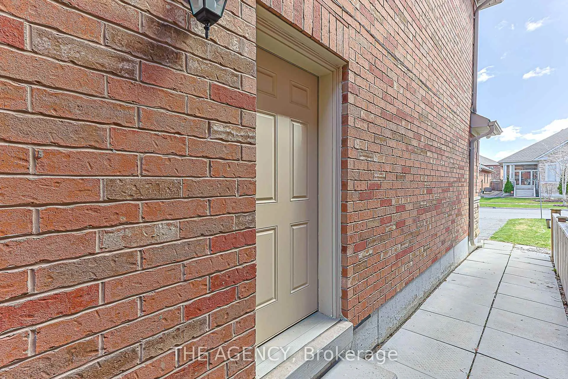 Photo 37 of 48 Tonner Crescent, Aurora, Bayview Northeast — HOMEH