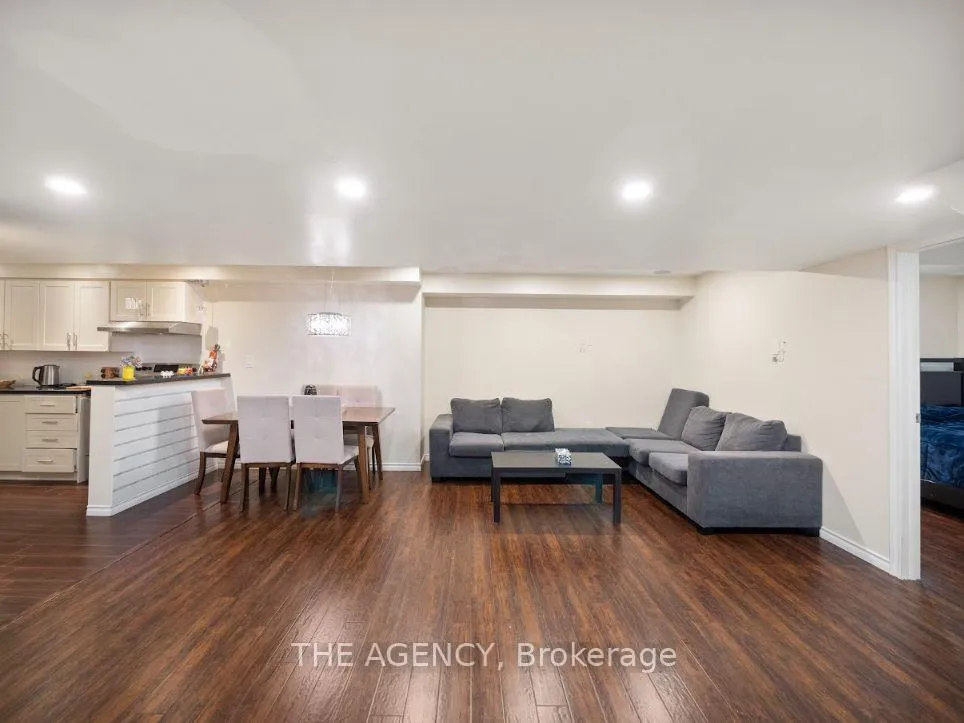 Photo 42 of 48 Tonner Crescent, Aurora, Bayview Northeast — HOMEH