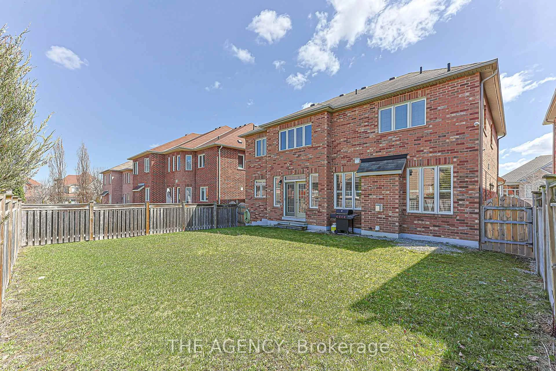 Photo 44 of 48 Tonner Crescent, Aurora, Bayview Northeast — HOMEH