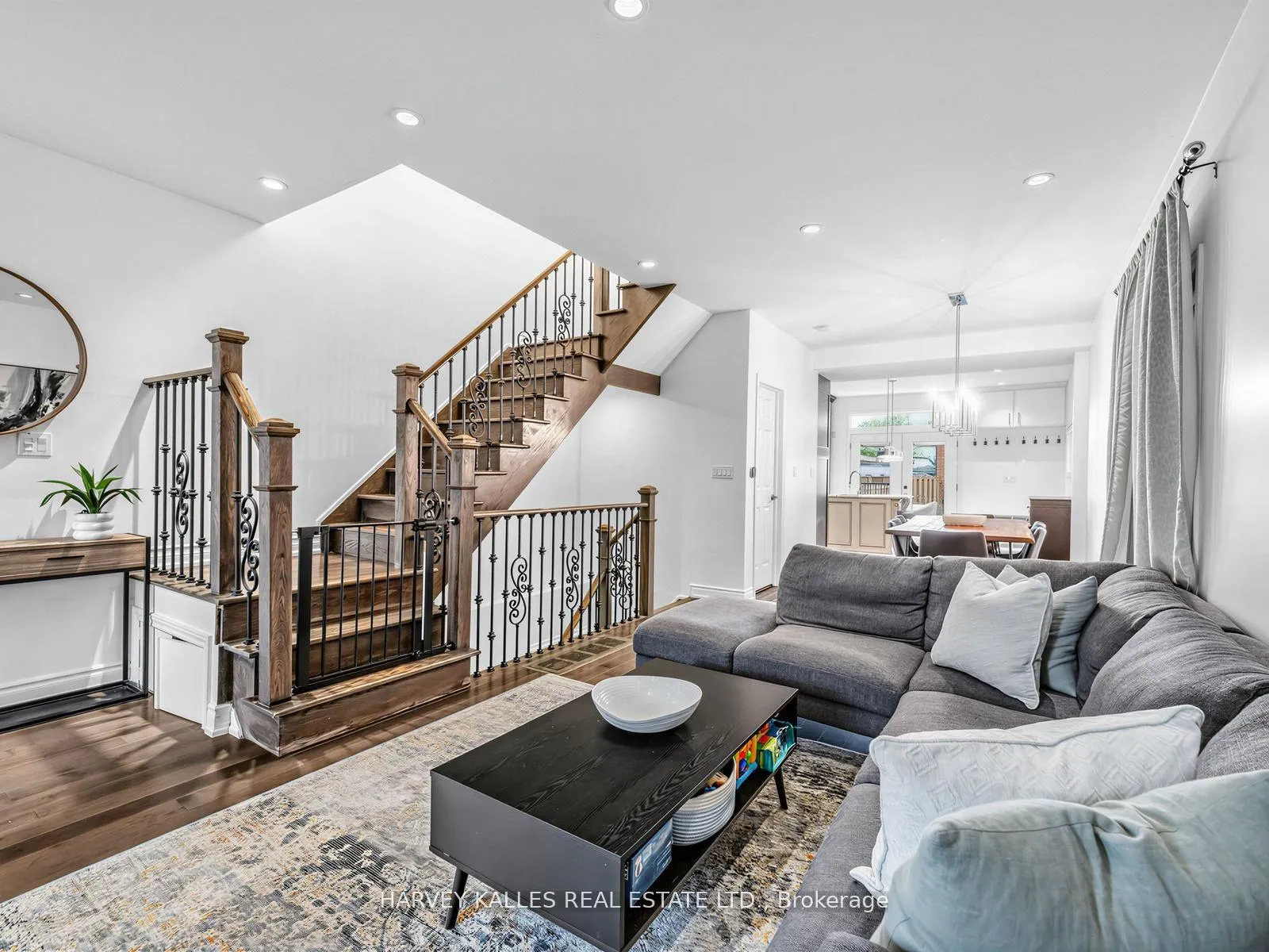 Photo 5 of 358 Mortimer Avenue, Toronto, Danforth Village-East York — HOMEH