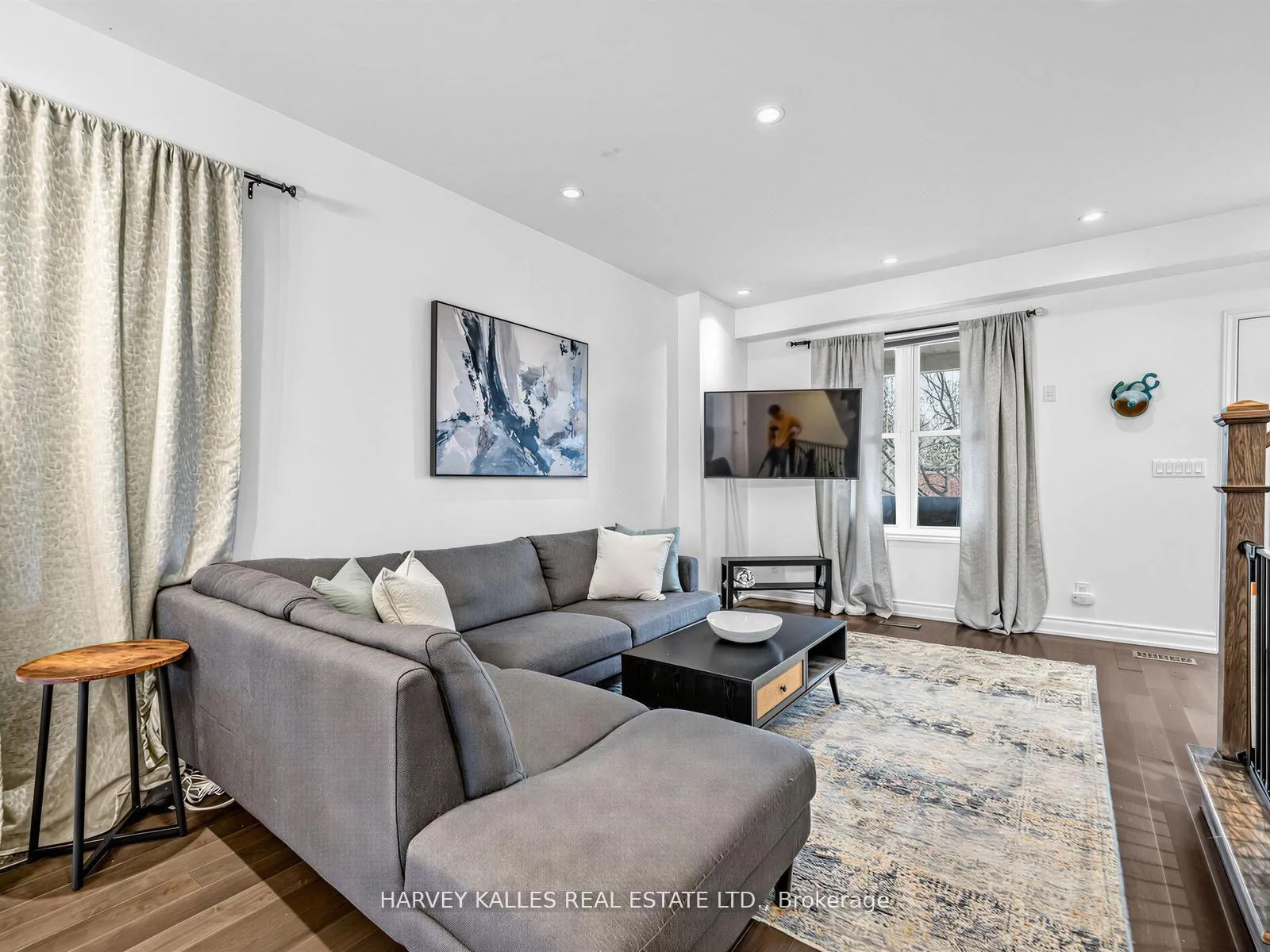 Photo 6 of 358 Mortimer Avenue, Toronto, Danforth Village-East York — HOMEH