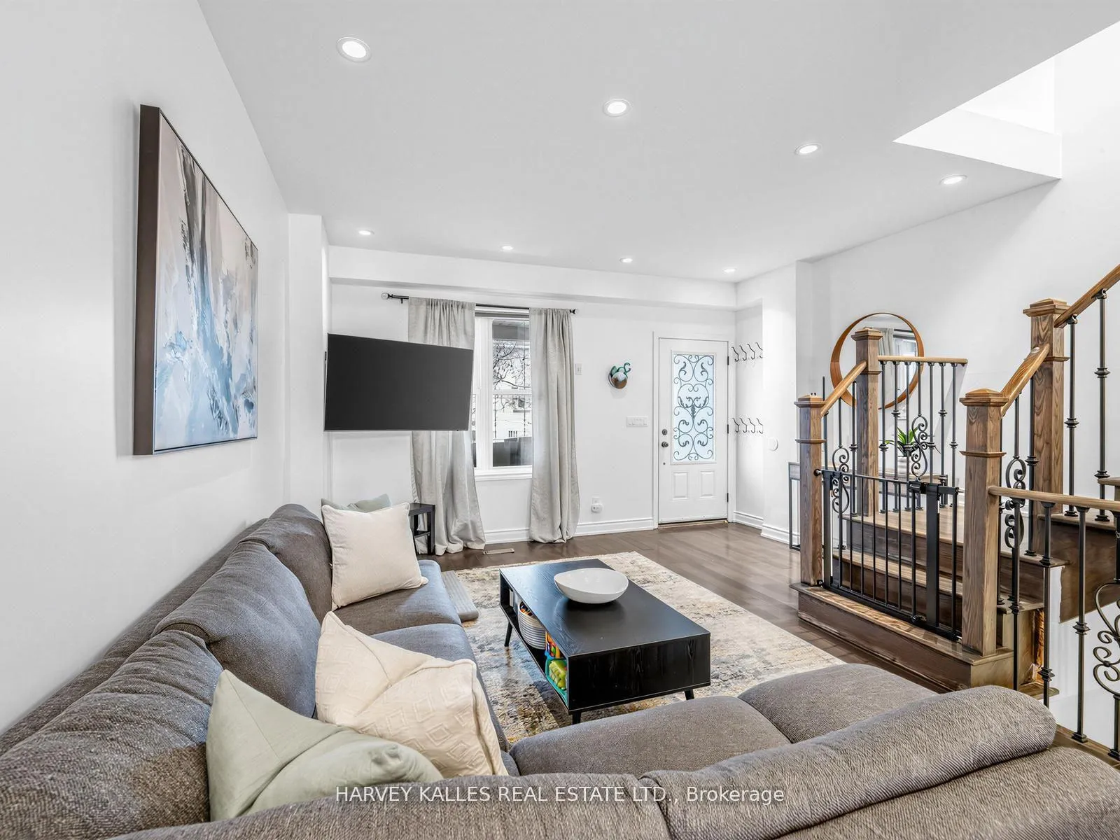 Photo 7 of 358 Mortimer Avenue, Toronto, Danforth Village-East York — HOMEH