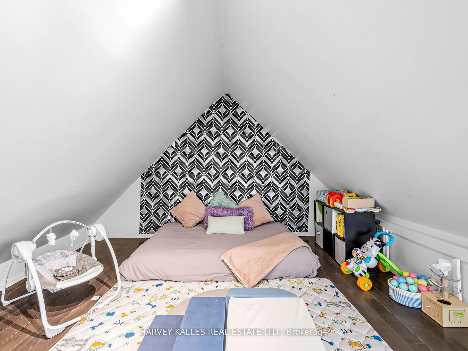 Photo 31 of 358 Mortimer Avenue, Toronto, Danforth Village-East York — HOMEH