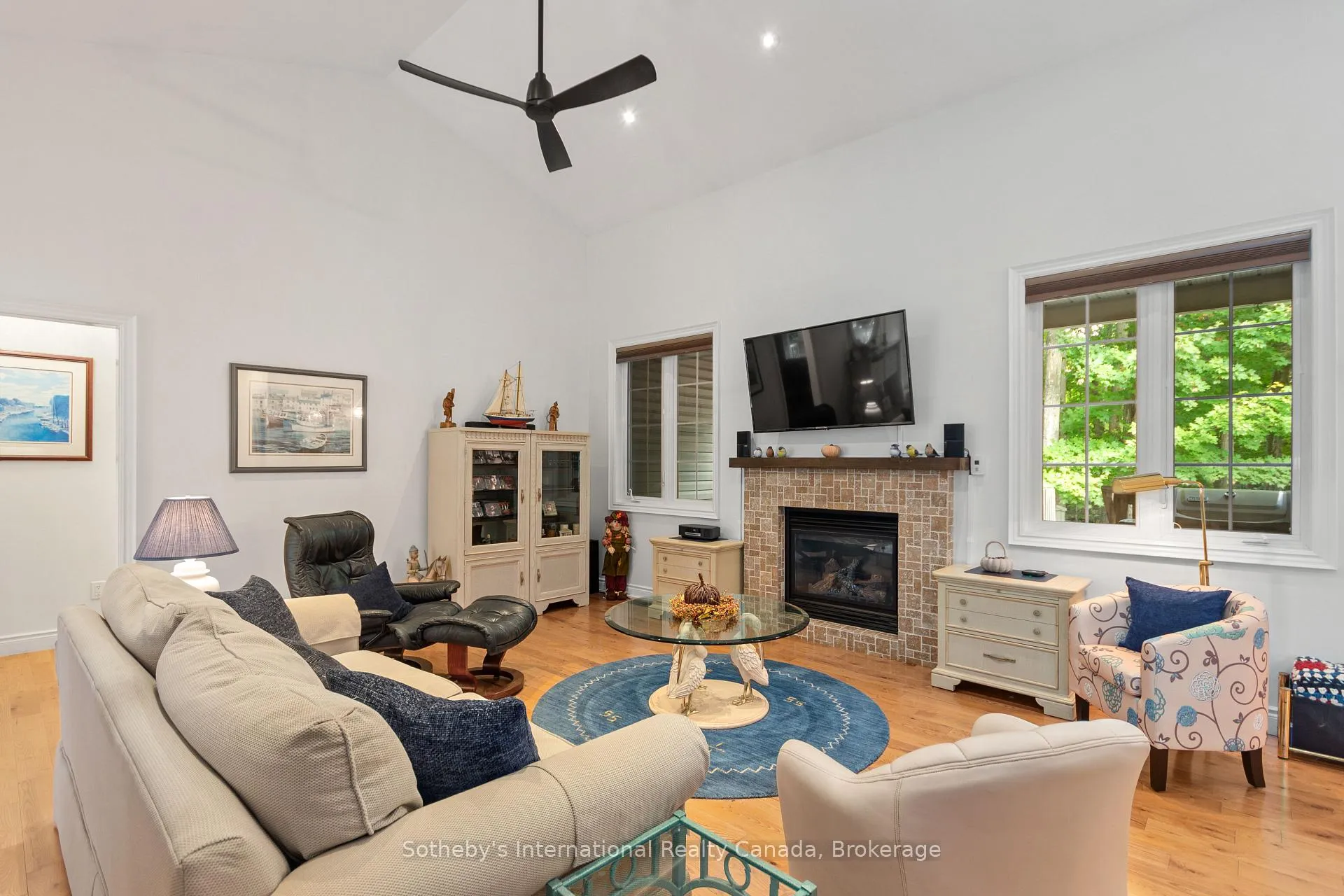 Photo 7 of 156 Moreau Parkway, Tiny, Rural Tiny — HOMEH