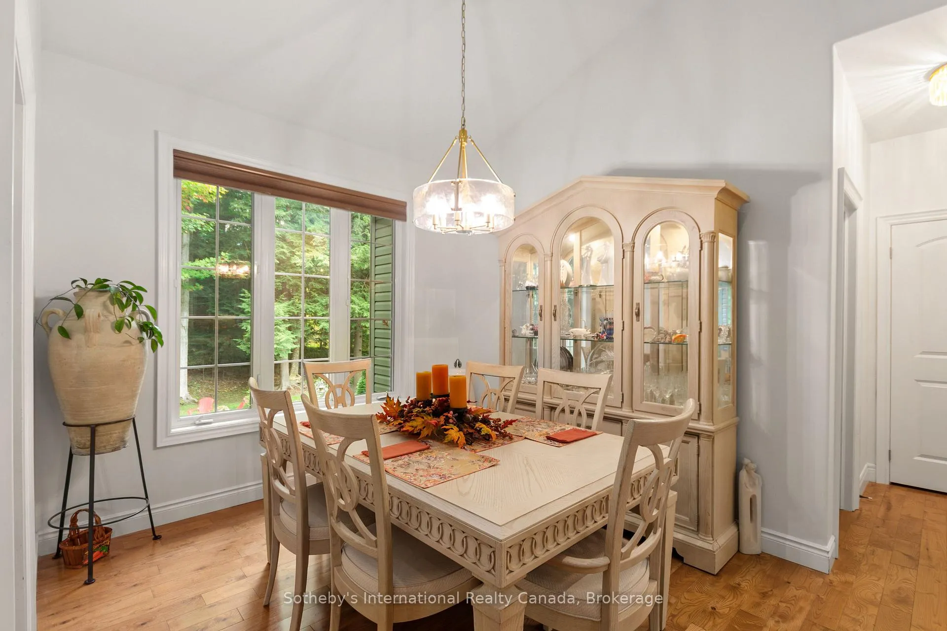 Photo 11 of 156 Moreau Parkway, Tiny, Rural Tiny — HOMEH