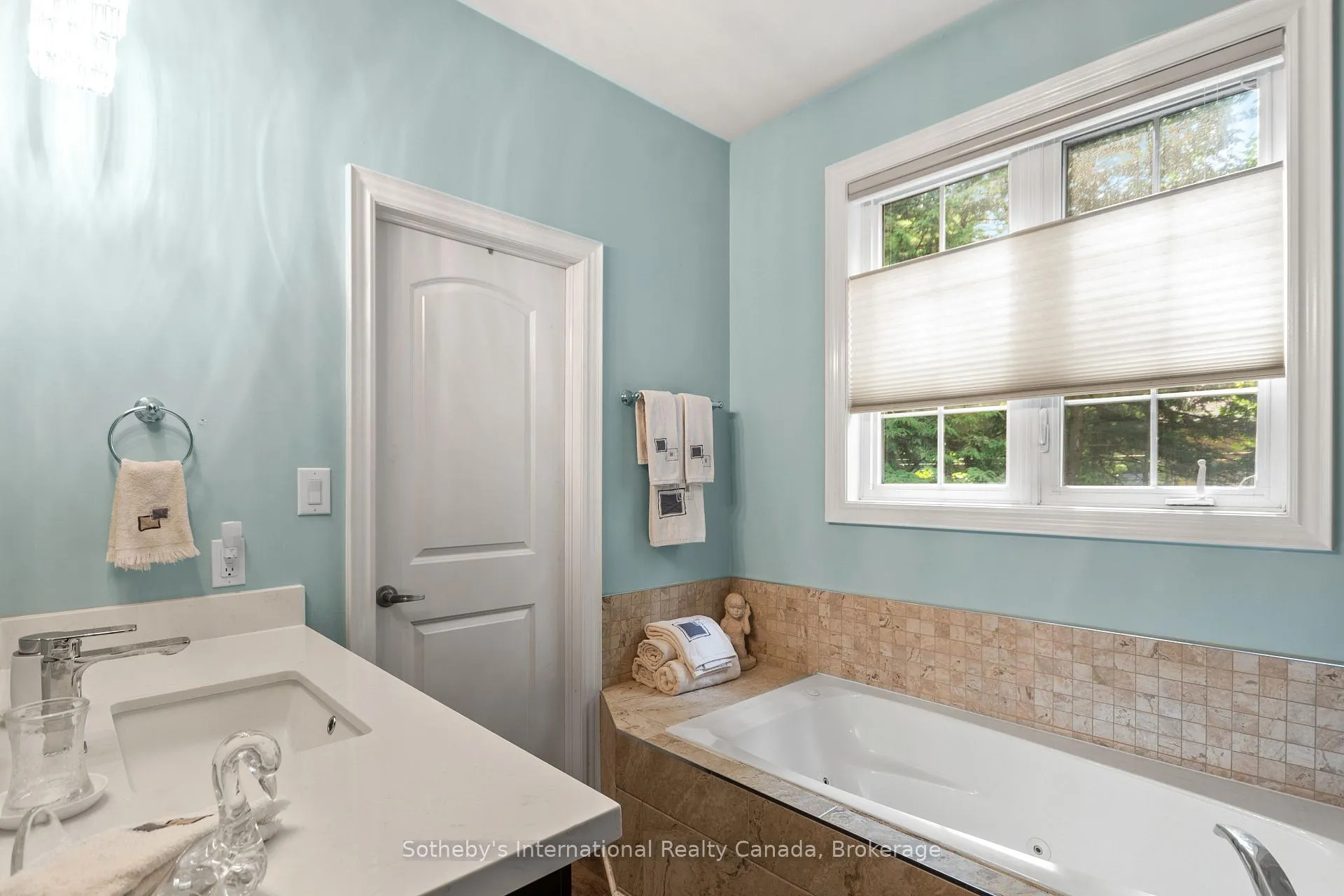 Photo 14 of 156 Moreau Parkway, Tiny, Rural Tiny — HOMEH