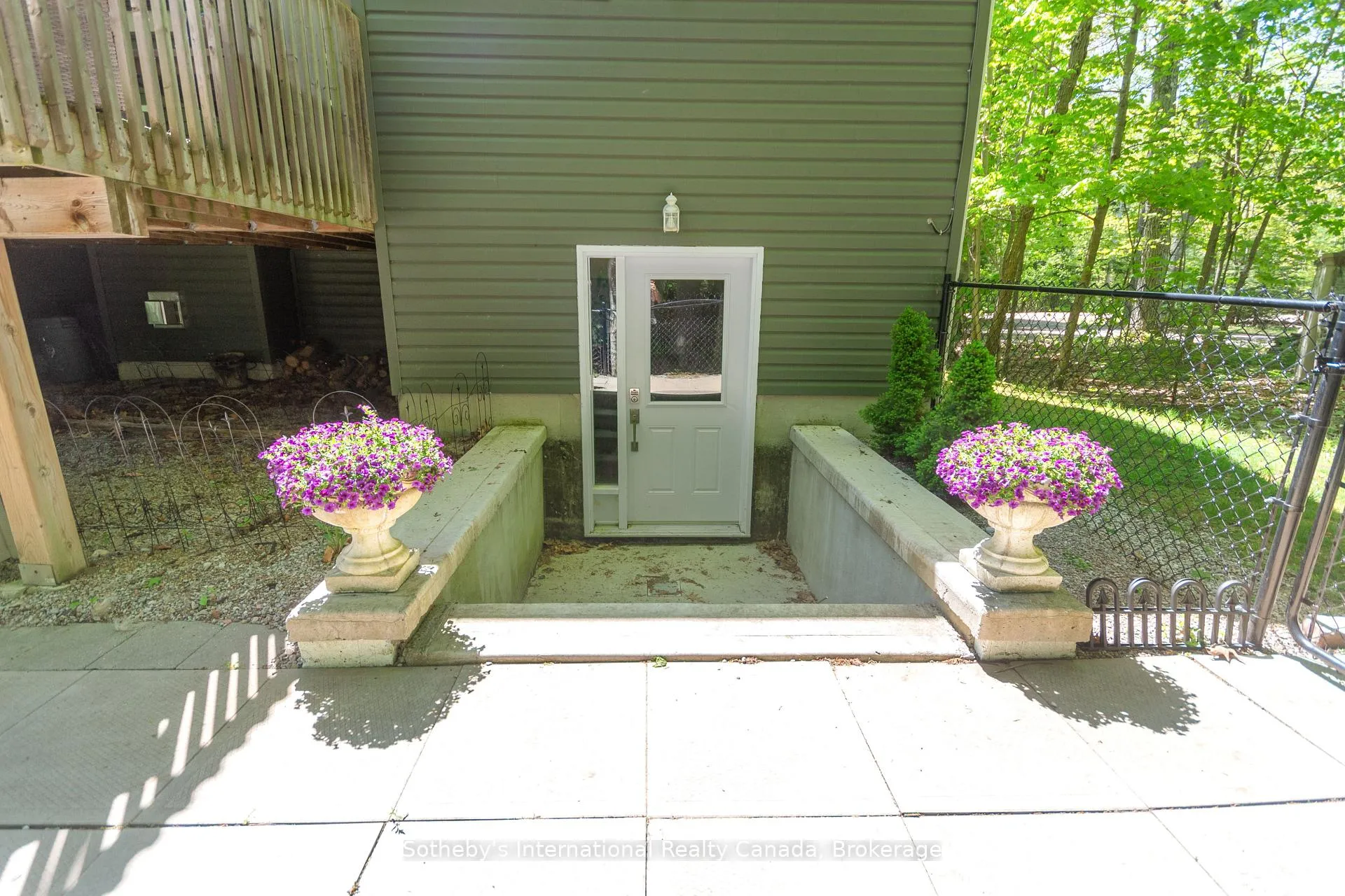 Photo 34 of 156 Moreau Parkway, Tiny, Rural Tiny — HOMEH