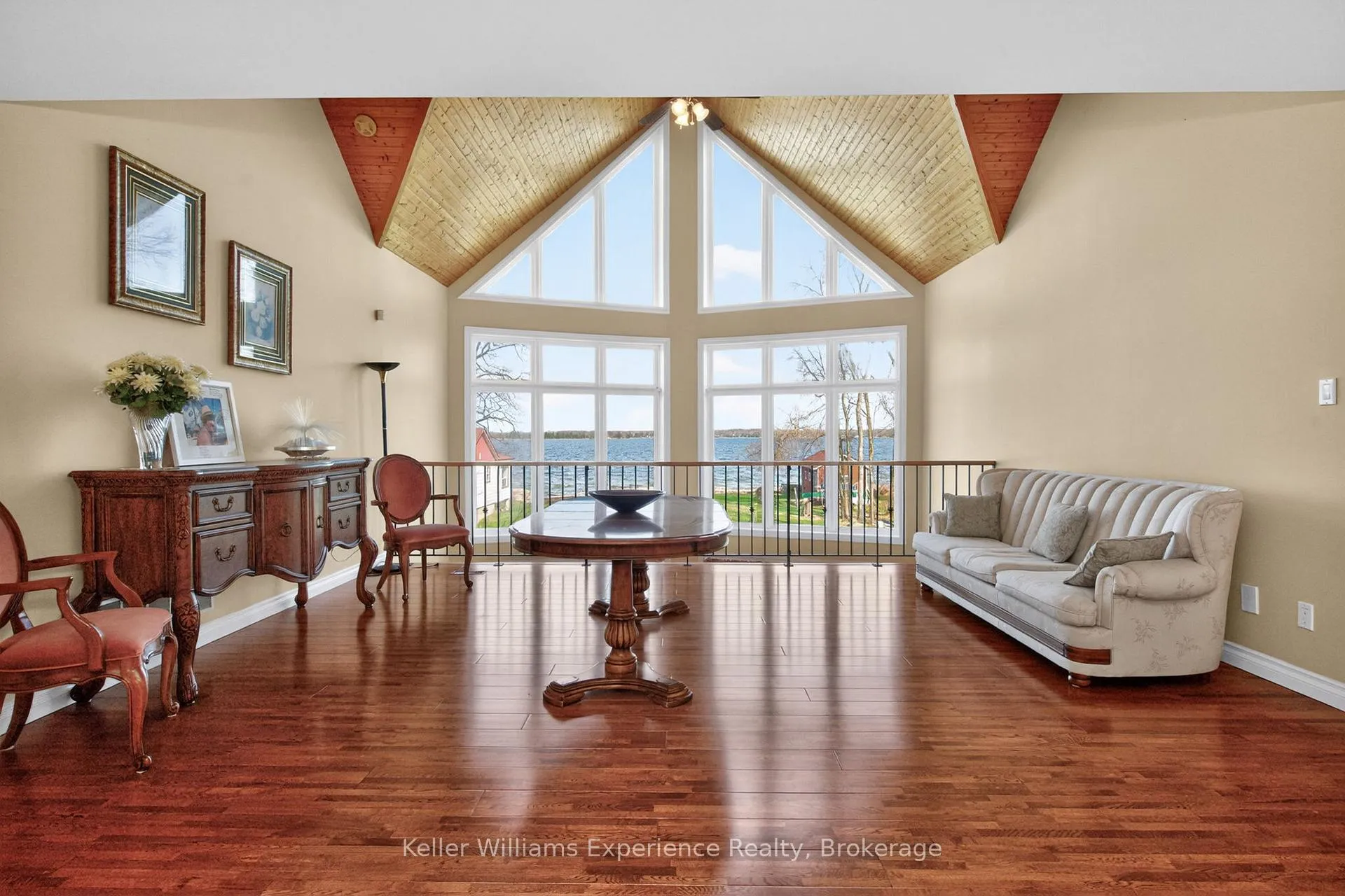Photo 20 of 81 Silver Birch Crescent, Tay, Port McNicoll — HOMEH
