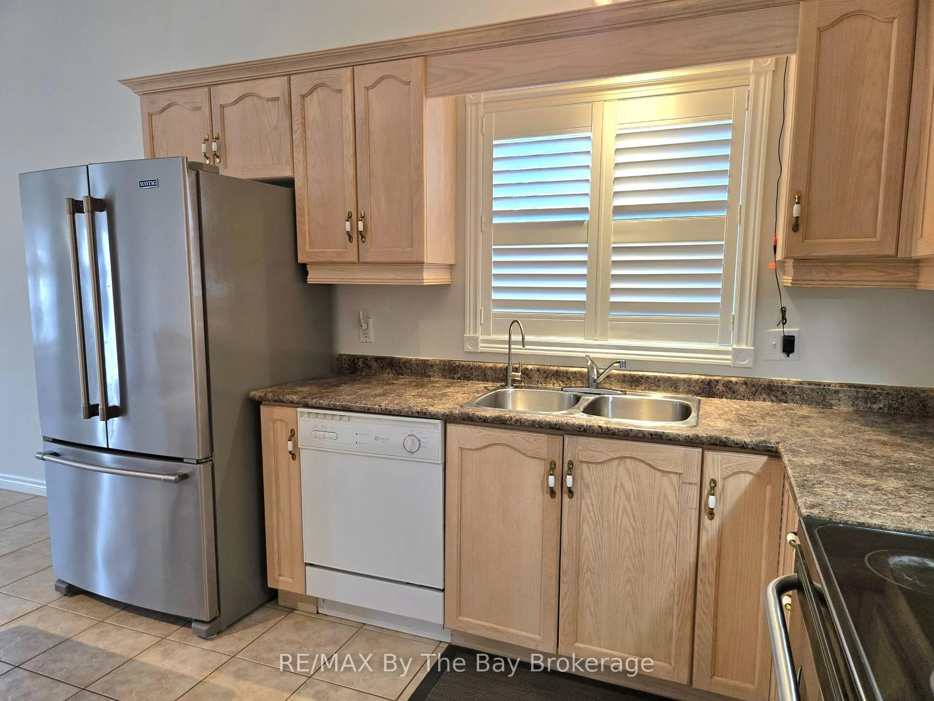Photo 12 of Unit Unit A, 31 Forest Avenue, Wasaga Beach — HOMEH