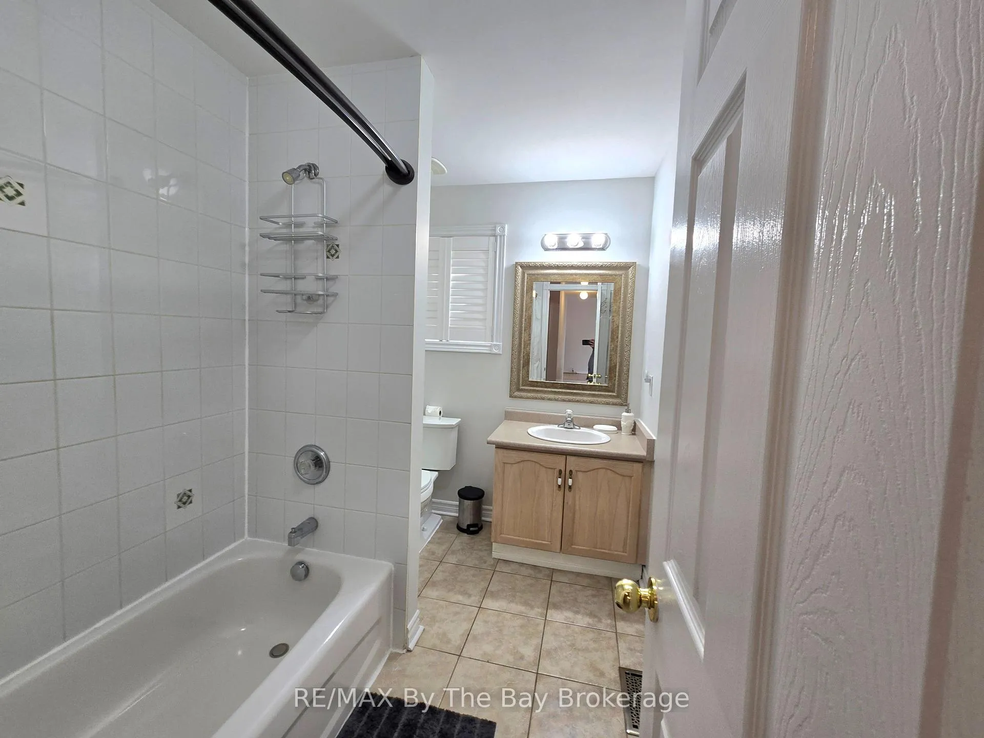 Photo 19 of Unit Unit A, 31 Forest Avenue, Wasaga Beach — HOMEH