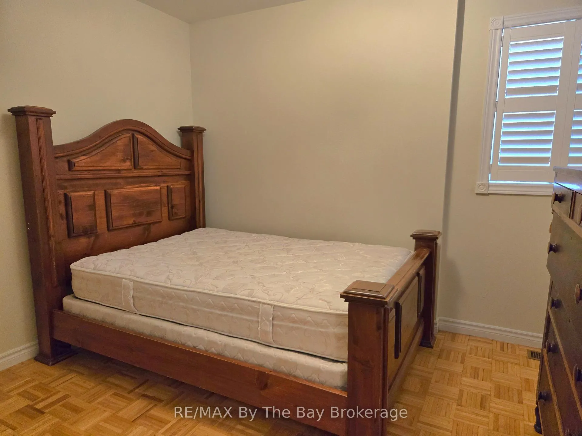 Photo 23 of Unit Unit A, 31 Forest Avenue, Wasaga Beach — HOMEH