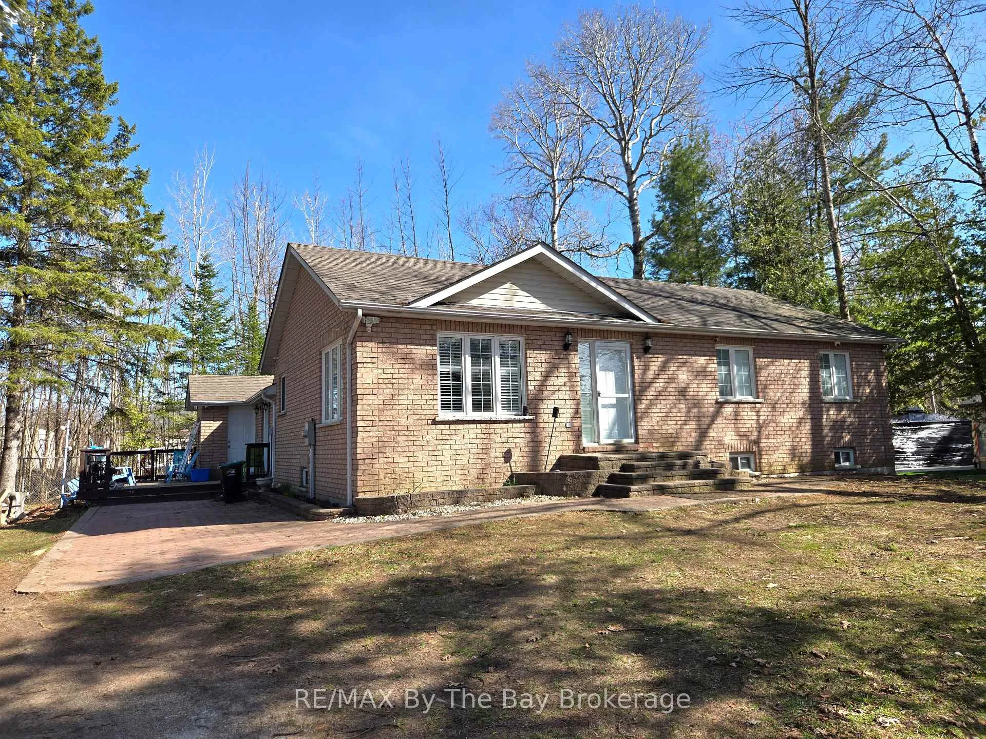 Photo 27 of Unit Unit A, 31 Forest Avenue, Wasaga Beach — HOMEH
